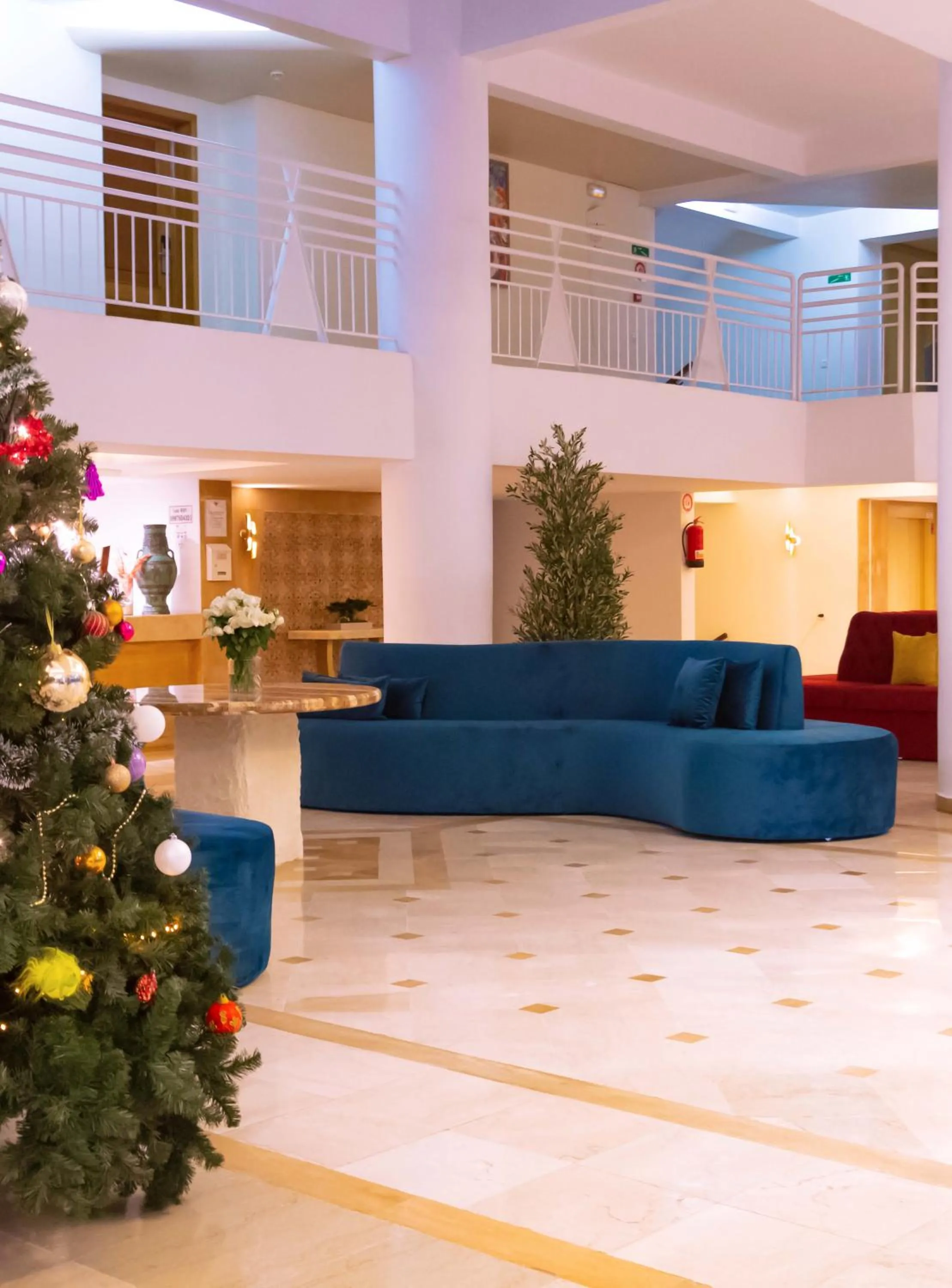 Lobby or reception in Intouriste Hôtel & Suites