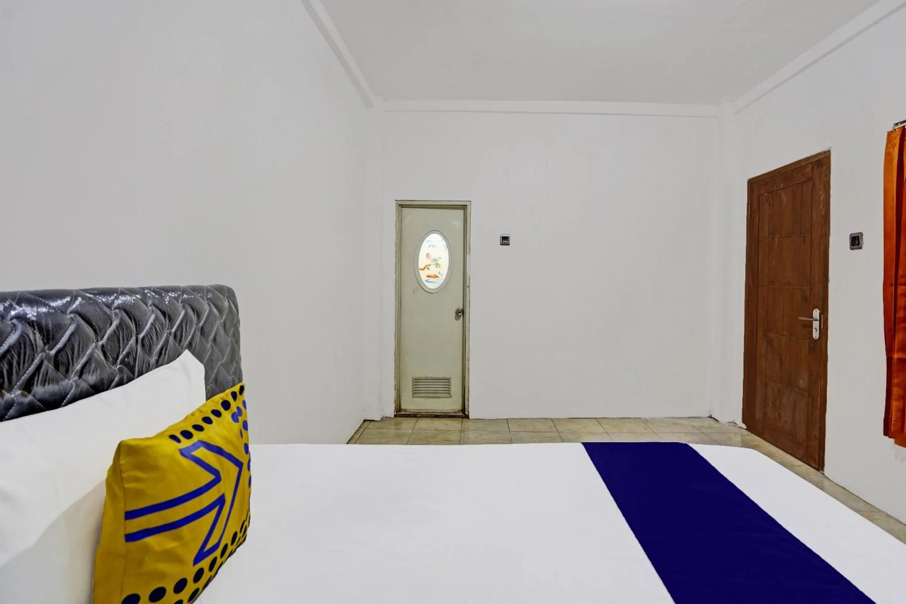 Bedroom in Hotel O Griya Sandi Residence Family NearPantai Boom