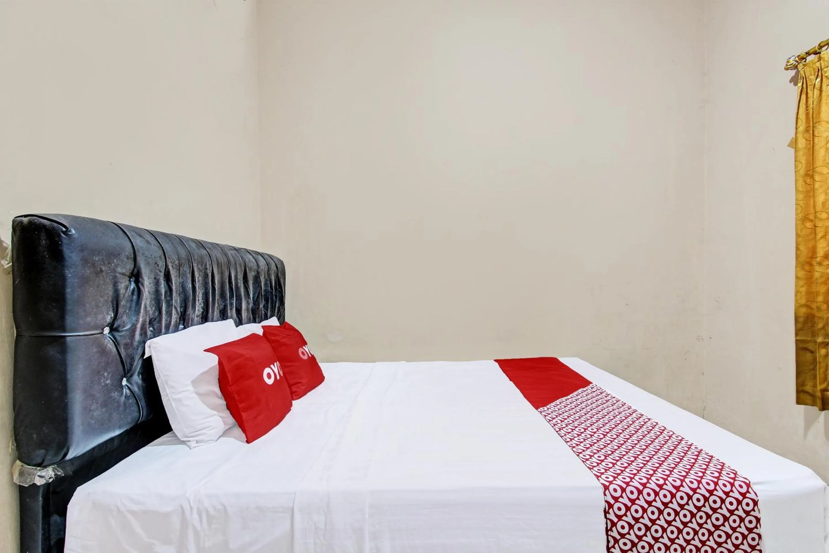 Bedroom in OYO 92459 Cahyo Kost 2