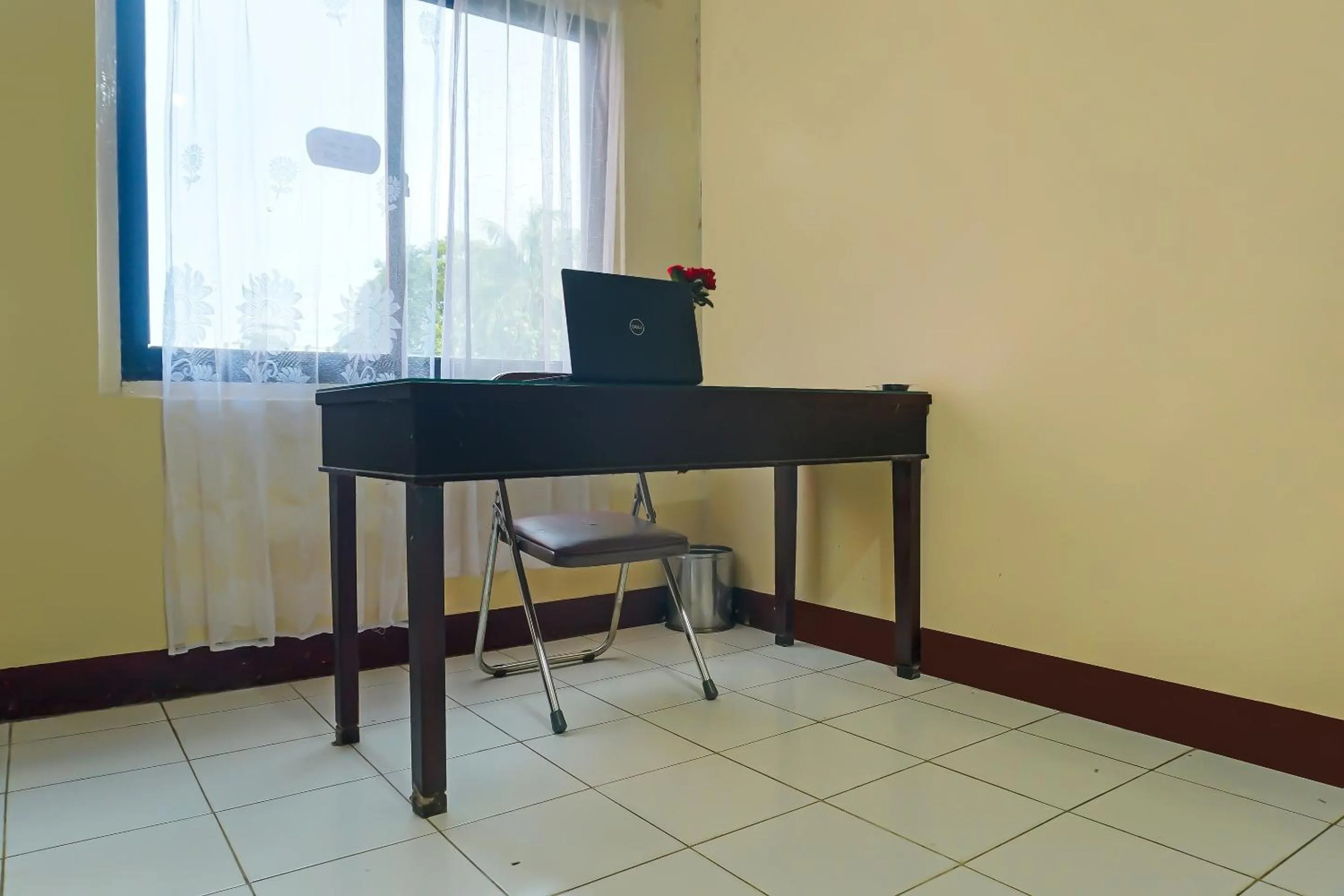 Lobby or reception in SPOT ON 92466 Adam Kost Syariah