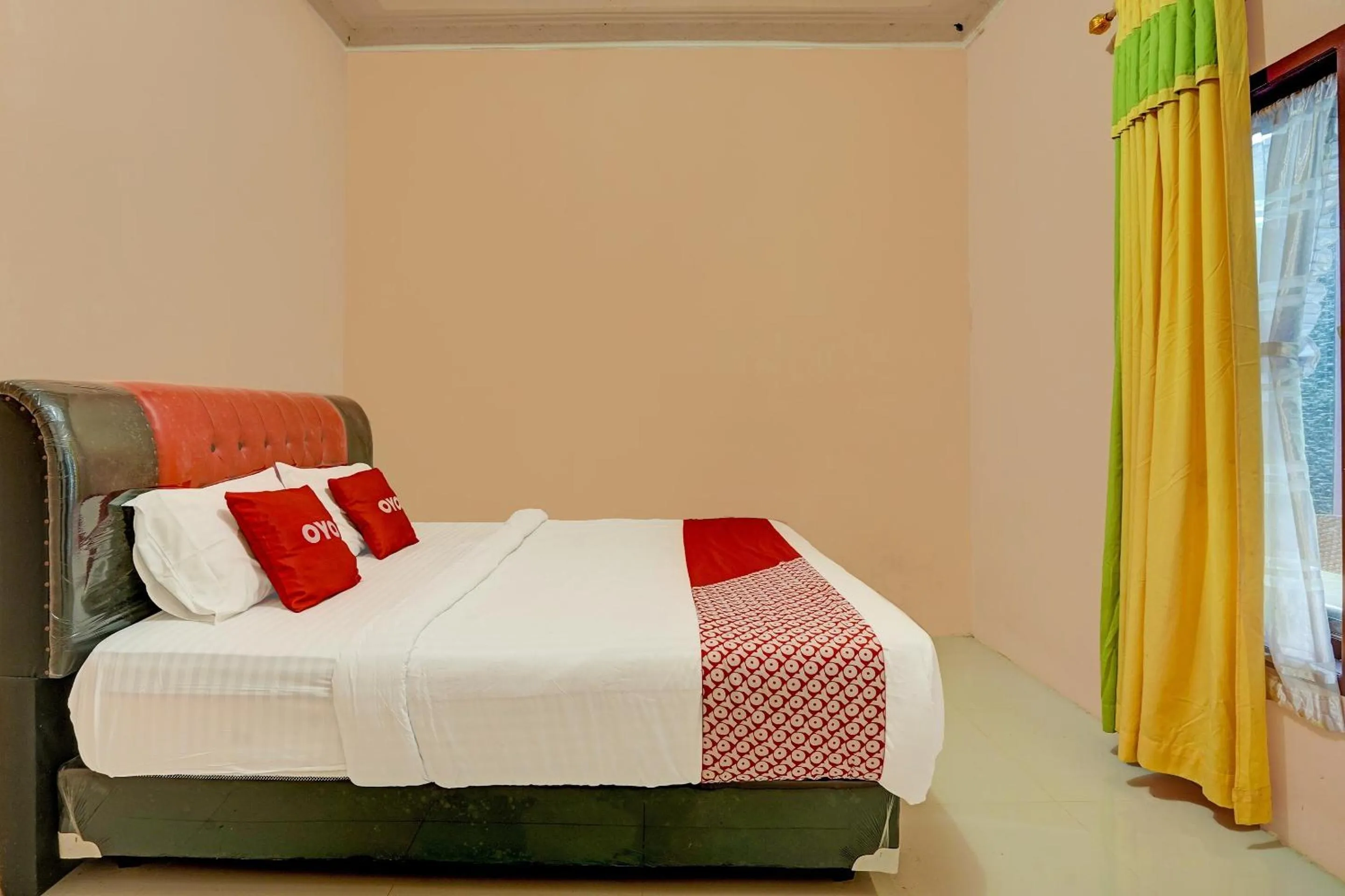 Bedroom, Bed in Hotel O Efniati Homestay Syariah