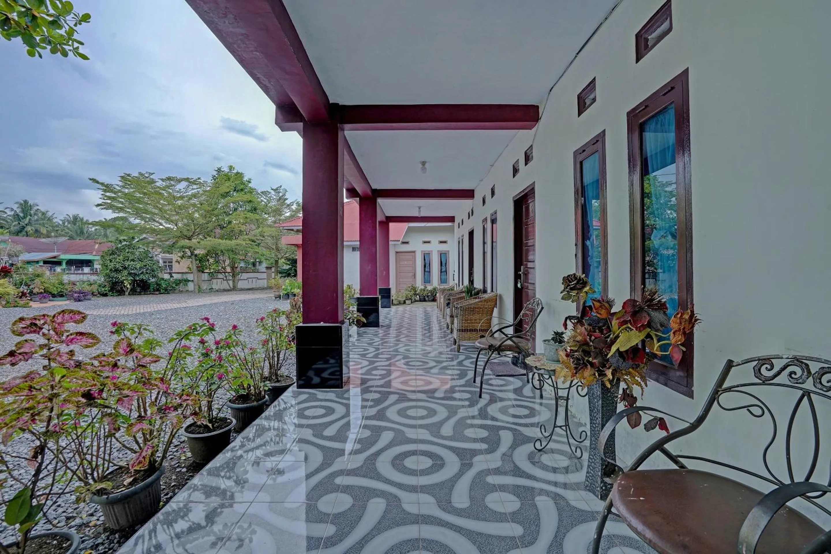 Lobby or reception in Hotel O Efniati Homestay Syariah