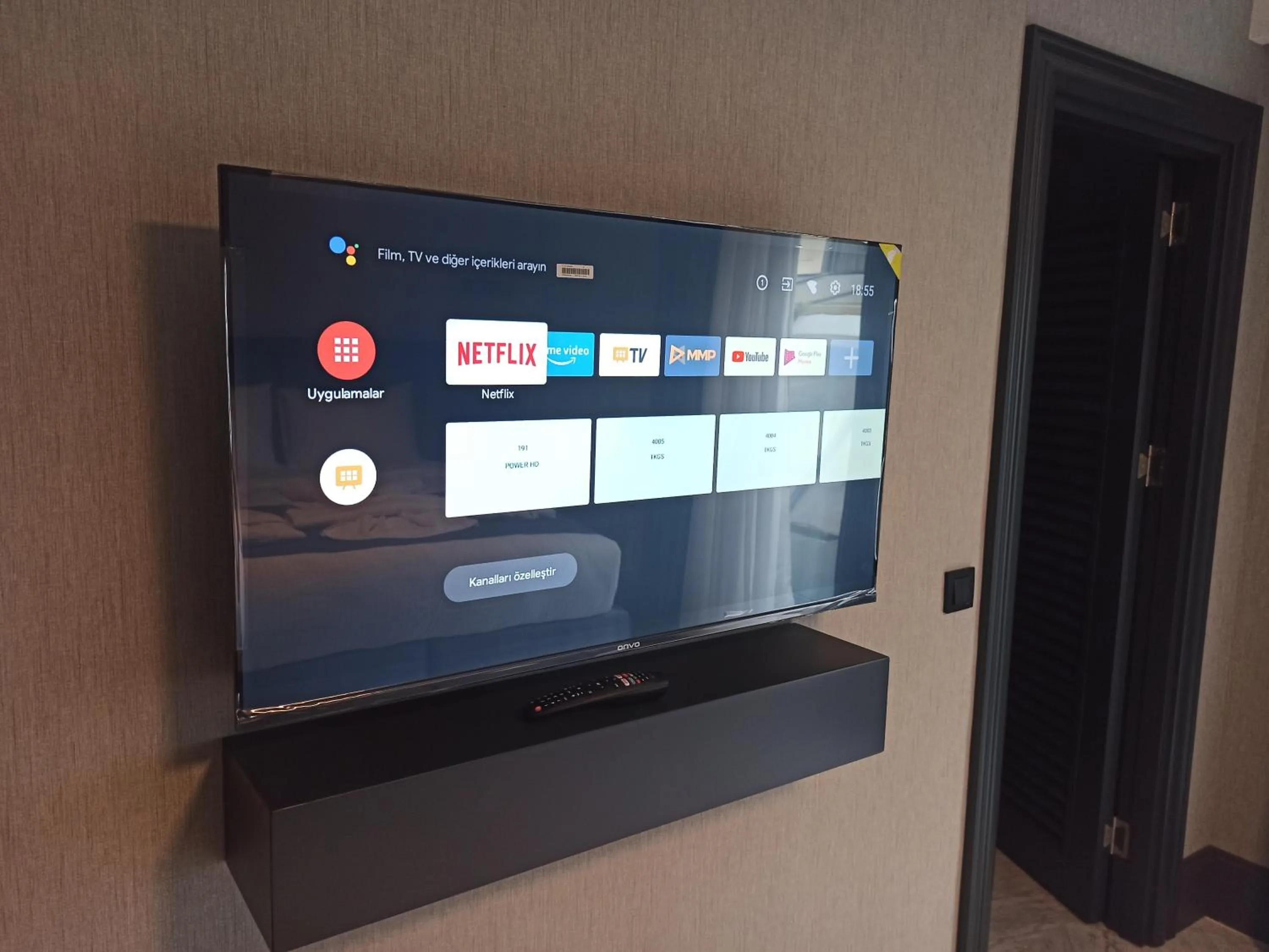 TV and multimedia in Hotel Kurucesme Business