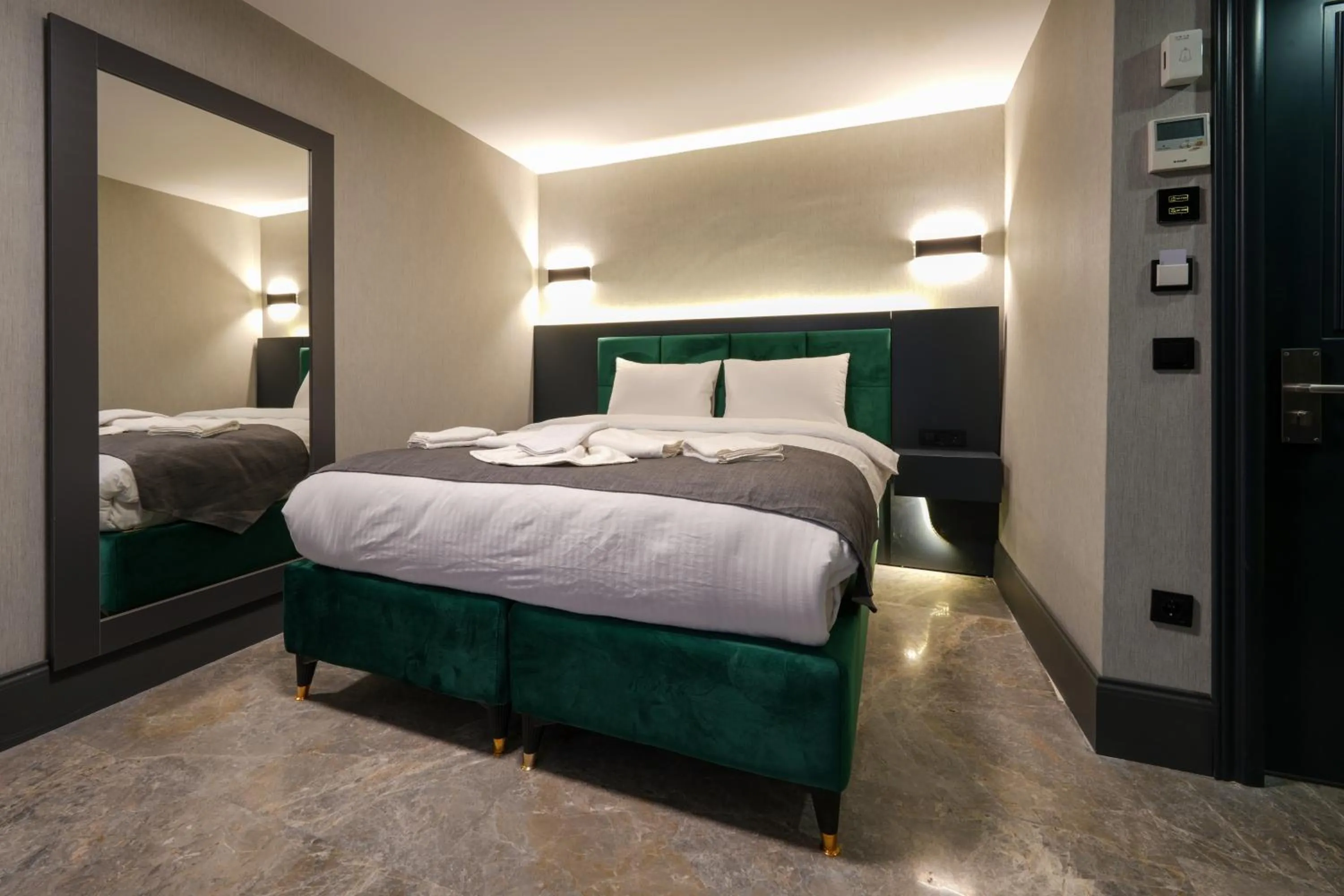 Bed in Hotel Kurucesme Business