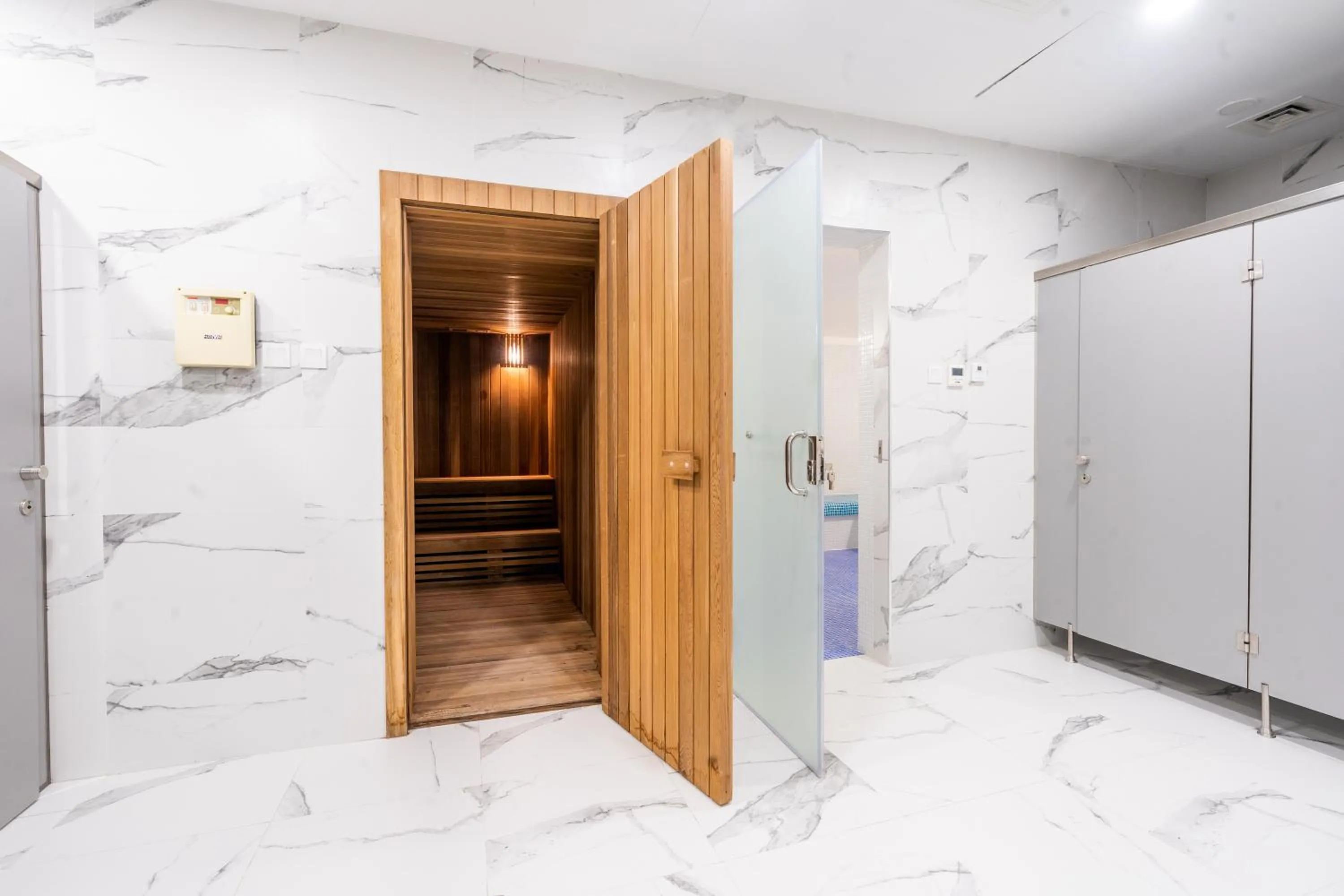 Sauna in S Plaza Suites Hotel