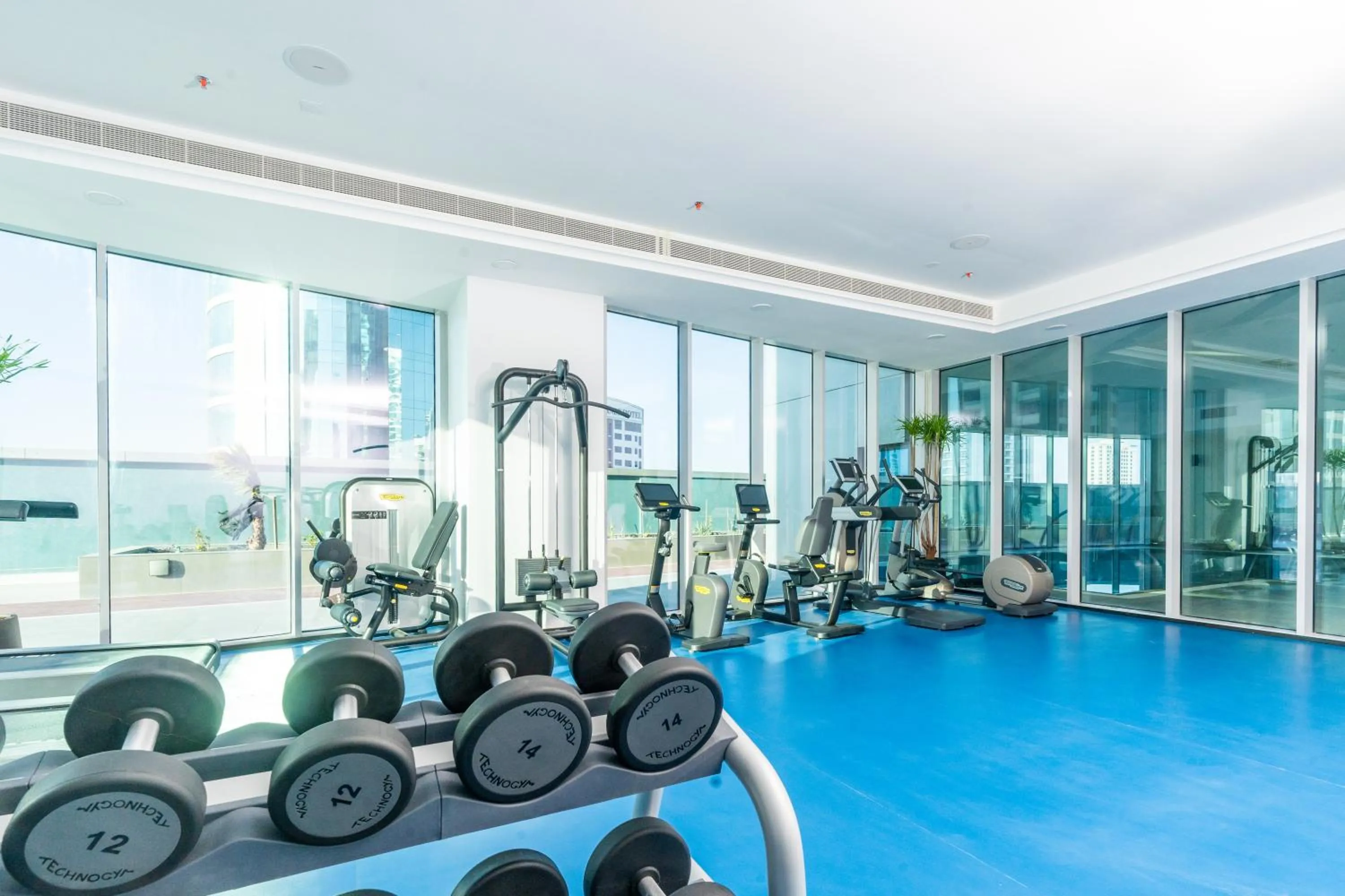 Fitness centre/facilities in S Plaza Suites Hotel