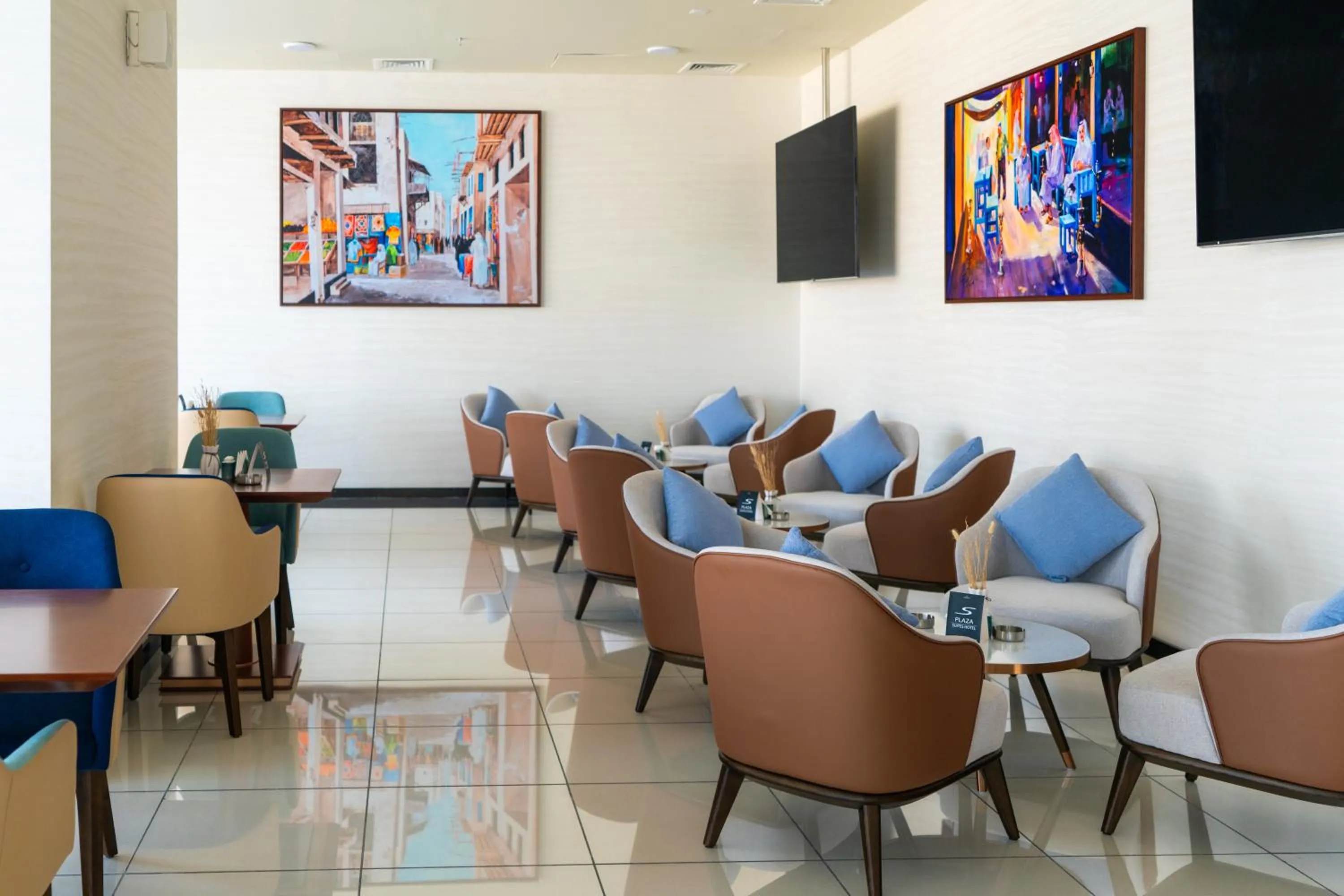 Restaurant/places to eat in S Plaza Suites Hotel