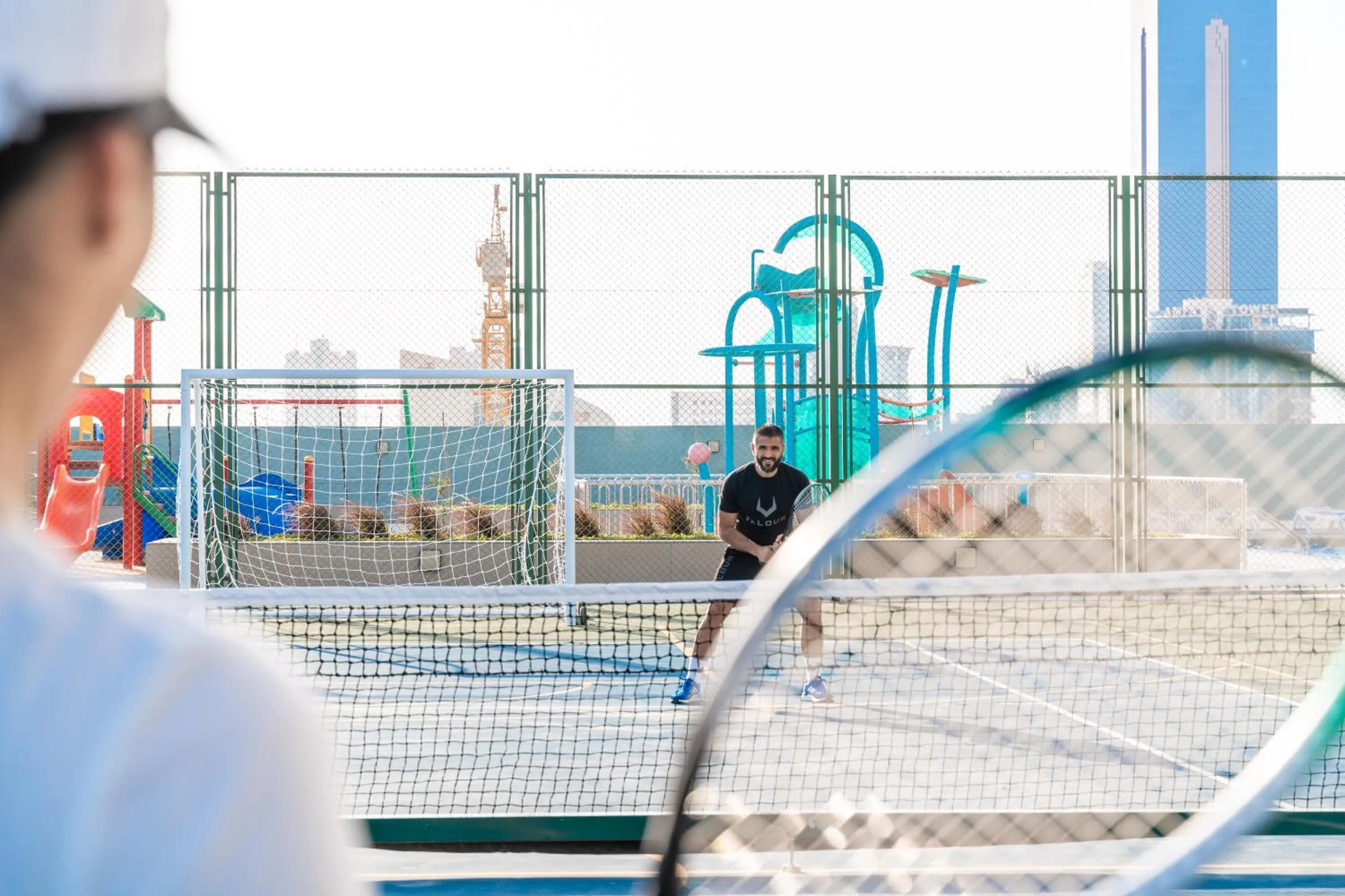 Tennis court in S Plaza Suites Hotel