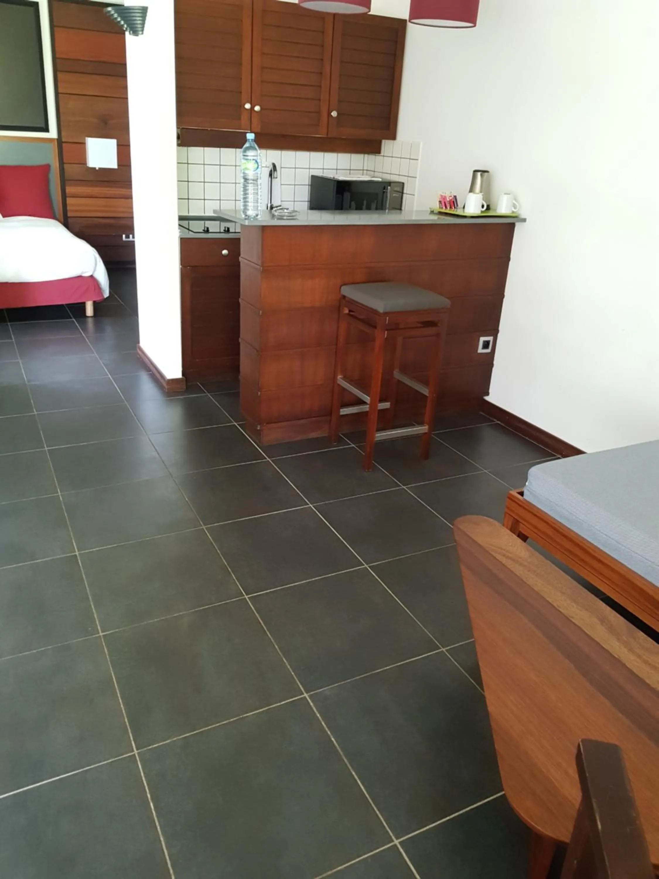 Coffee/tea facilities, Bed in Hotel Mercure Kourou Ariatel