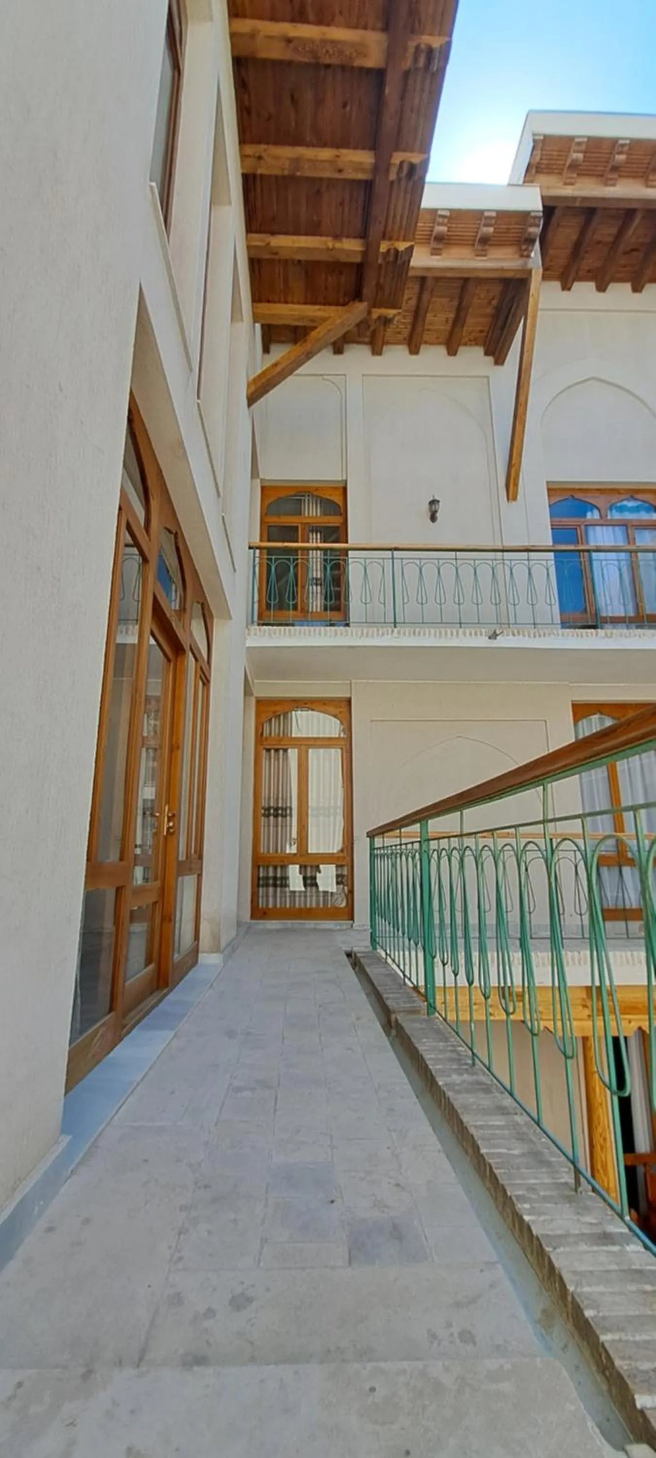 Inner courtyard view in Hotel Ansi Boutique W&S terrace