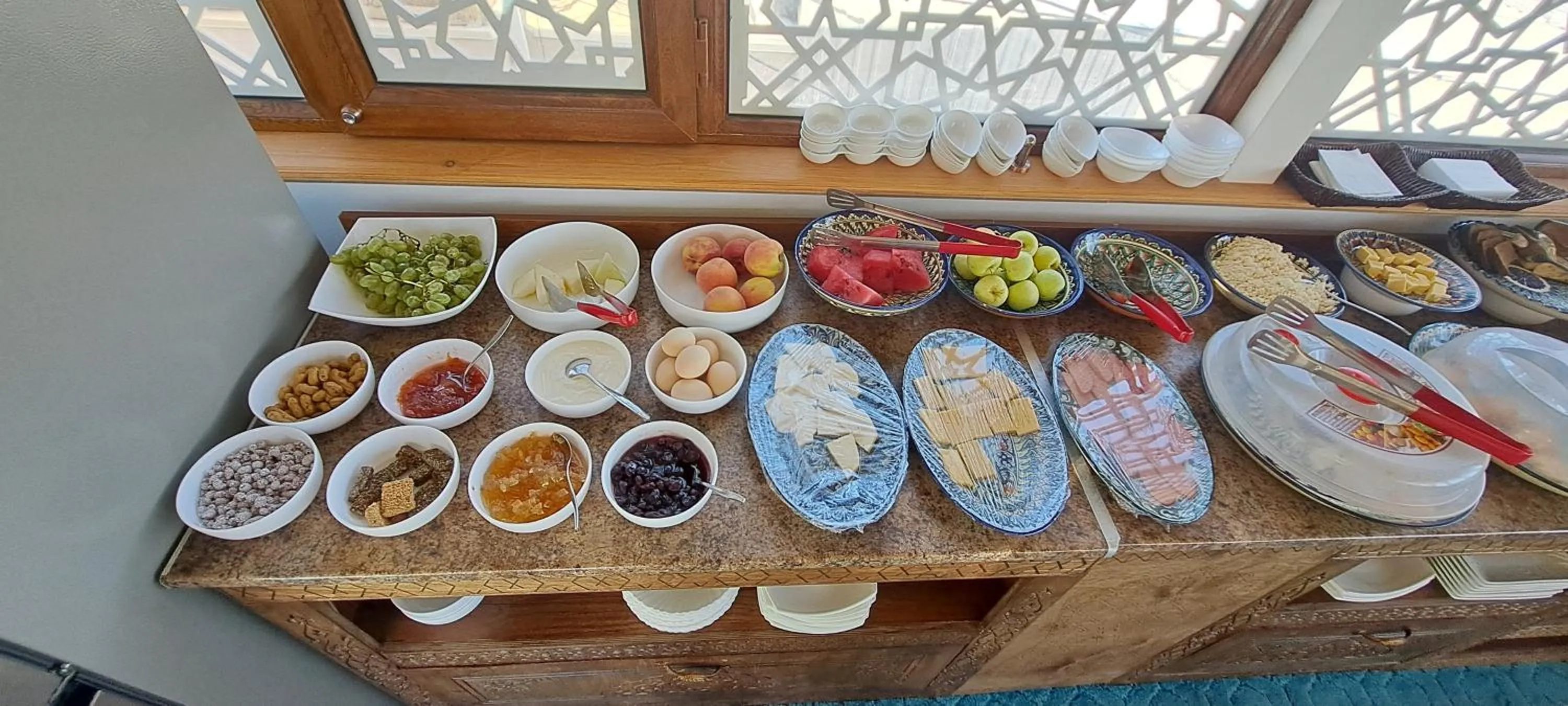 Restaurant/places to eat in Hotel Ansi Boutique W&S terrace