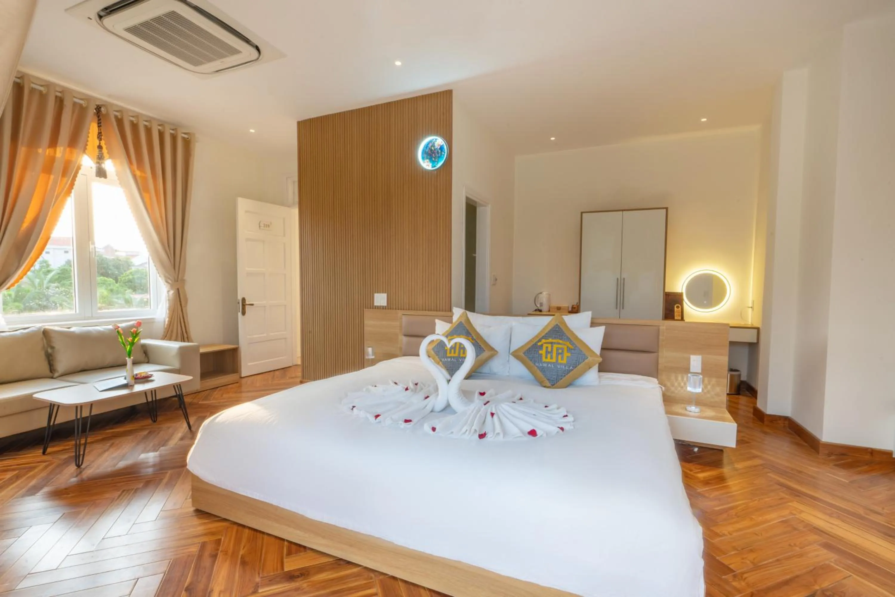 Bed in Hawal Boutique Villa Hoi An