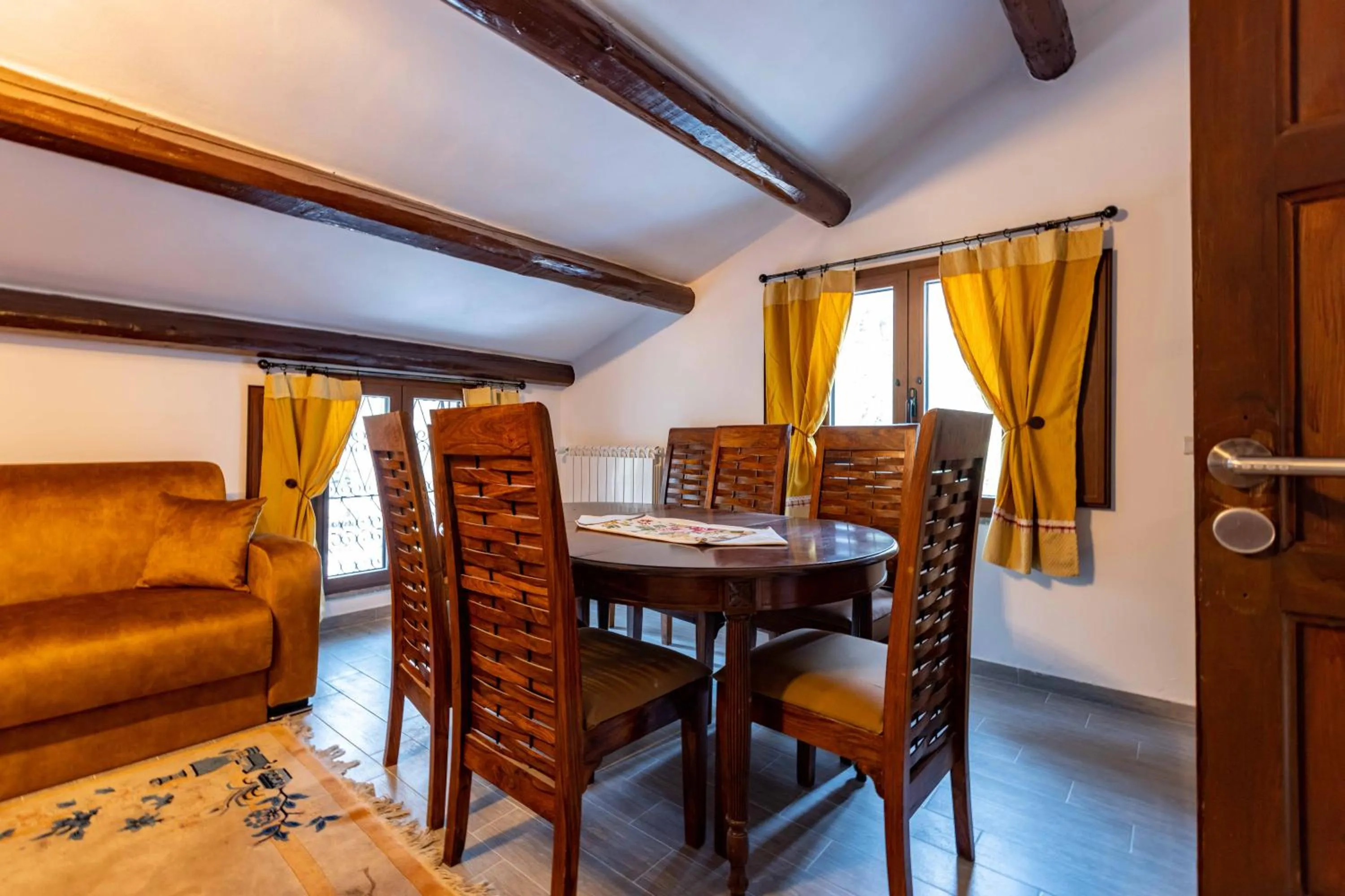 Dining Area in La Corteccia del Faggio