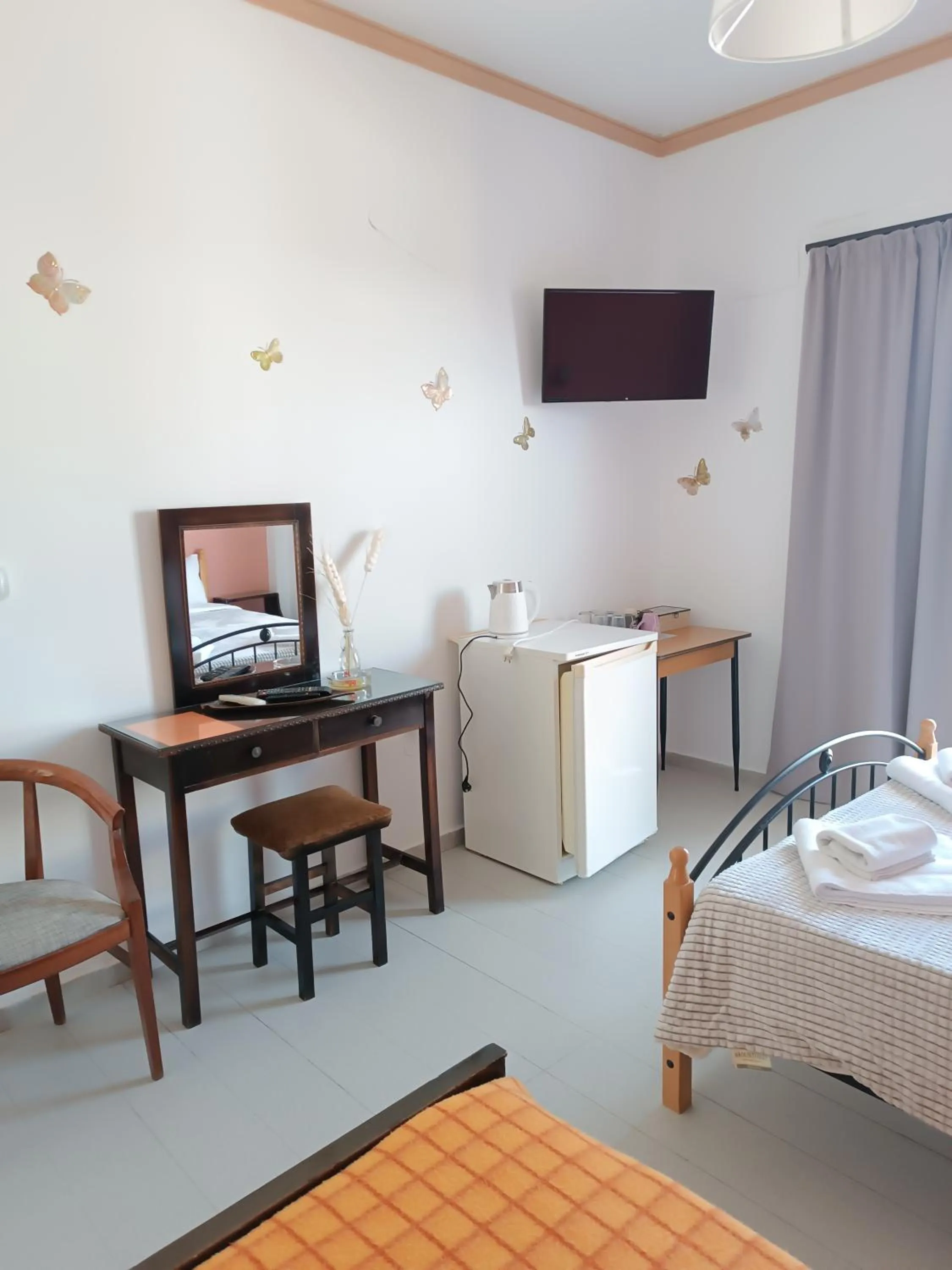 Photo of the whole room, Bed in GOLDEN BEACH