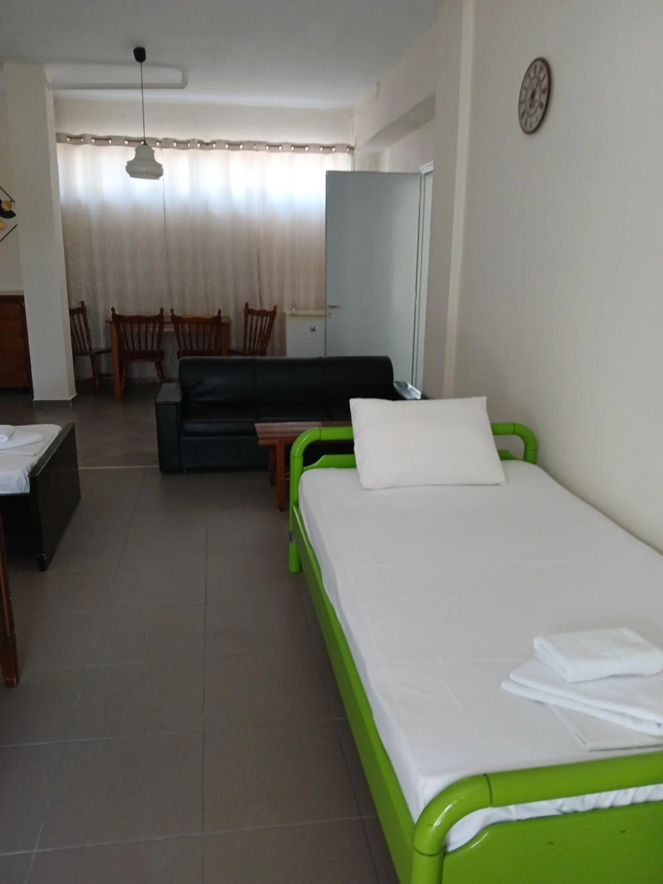 Photo of the whole room, Bed in GOLDEN BEACH