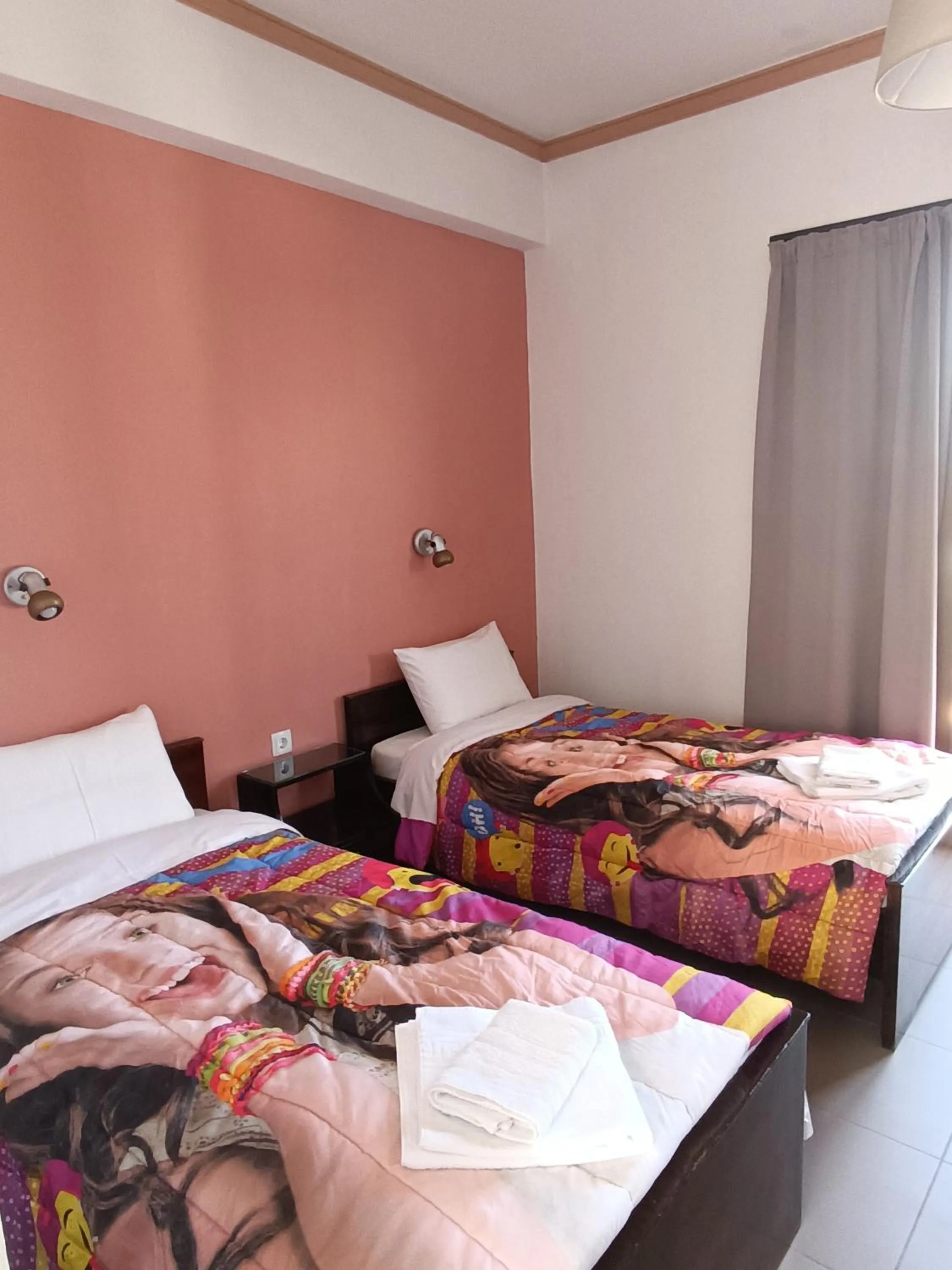 Photo of the whole room, Bed in GOLDEN BEACH