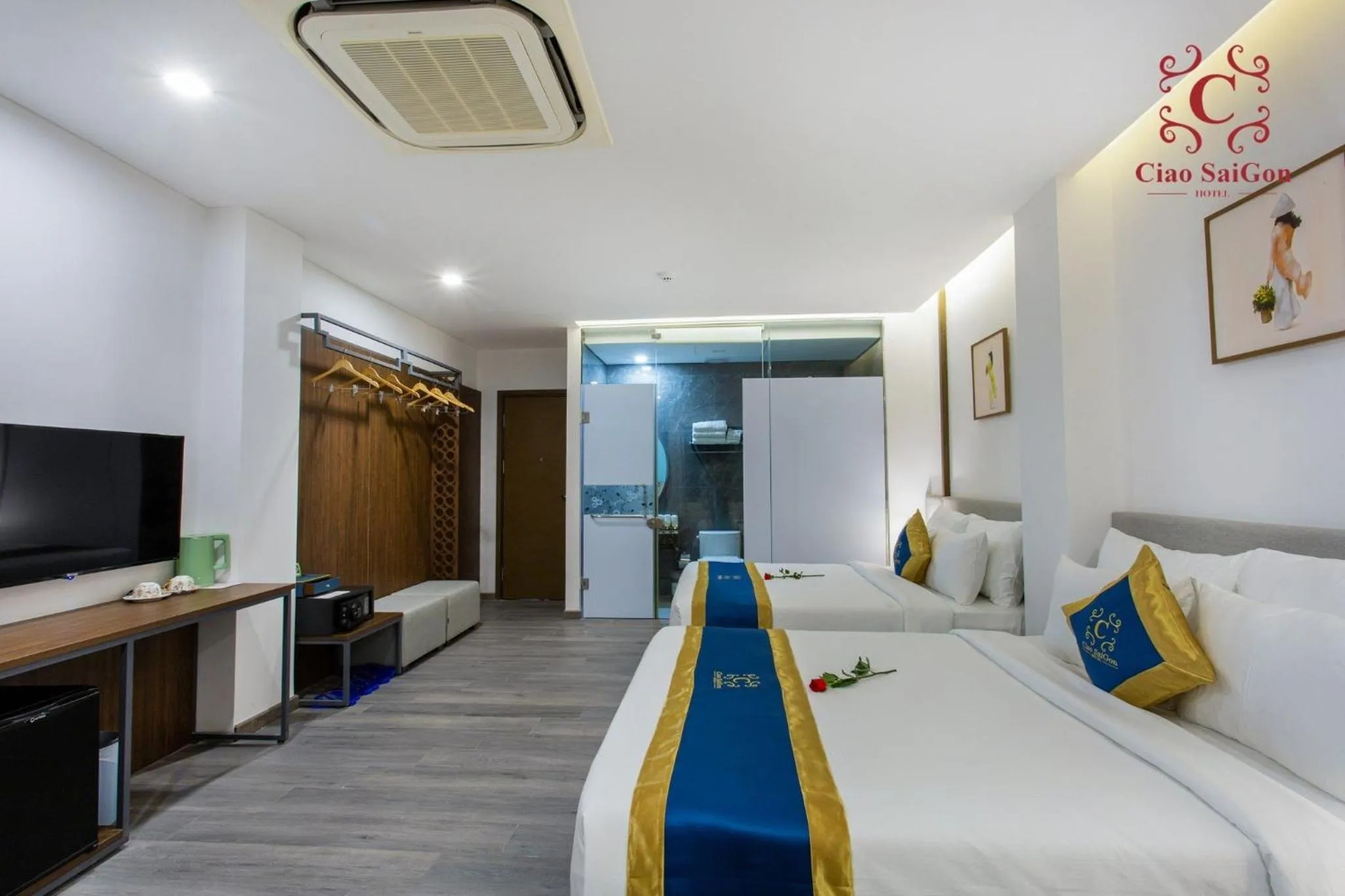 Photo of the whole room, Bed in Ciao Saigon 2 Hotel