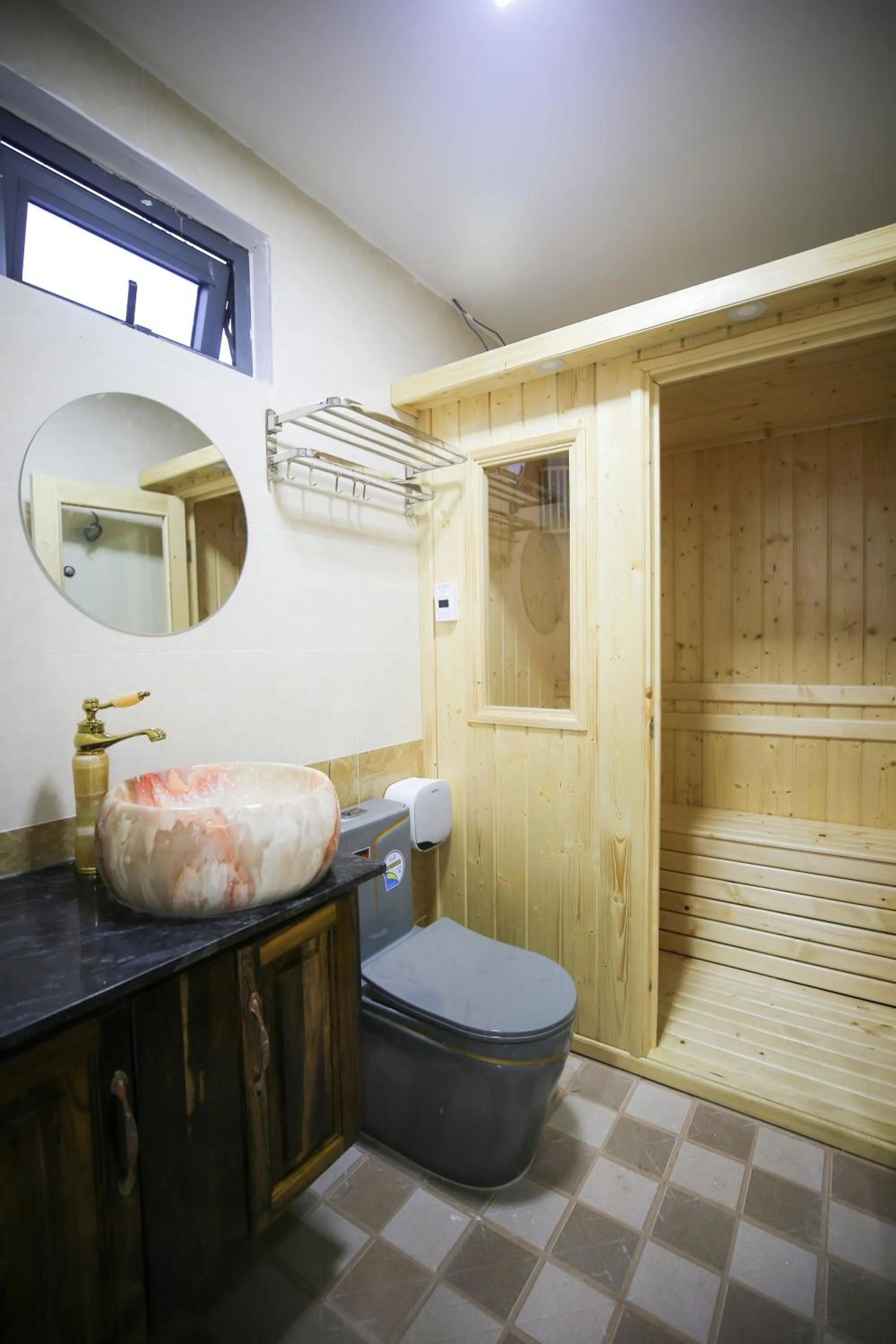Sauna in Ngọc Đông Phương Villa Home