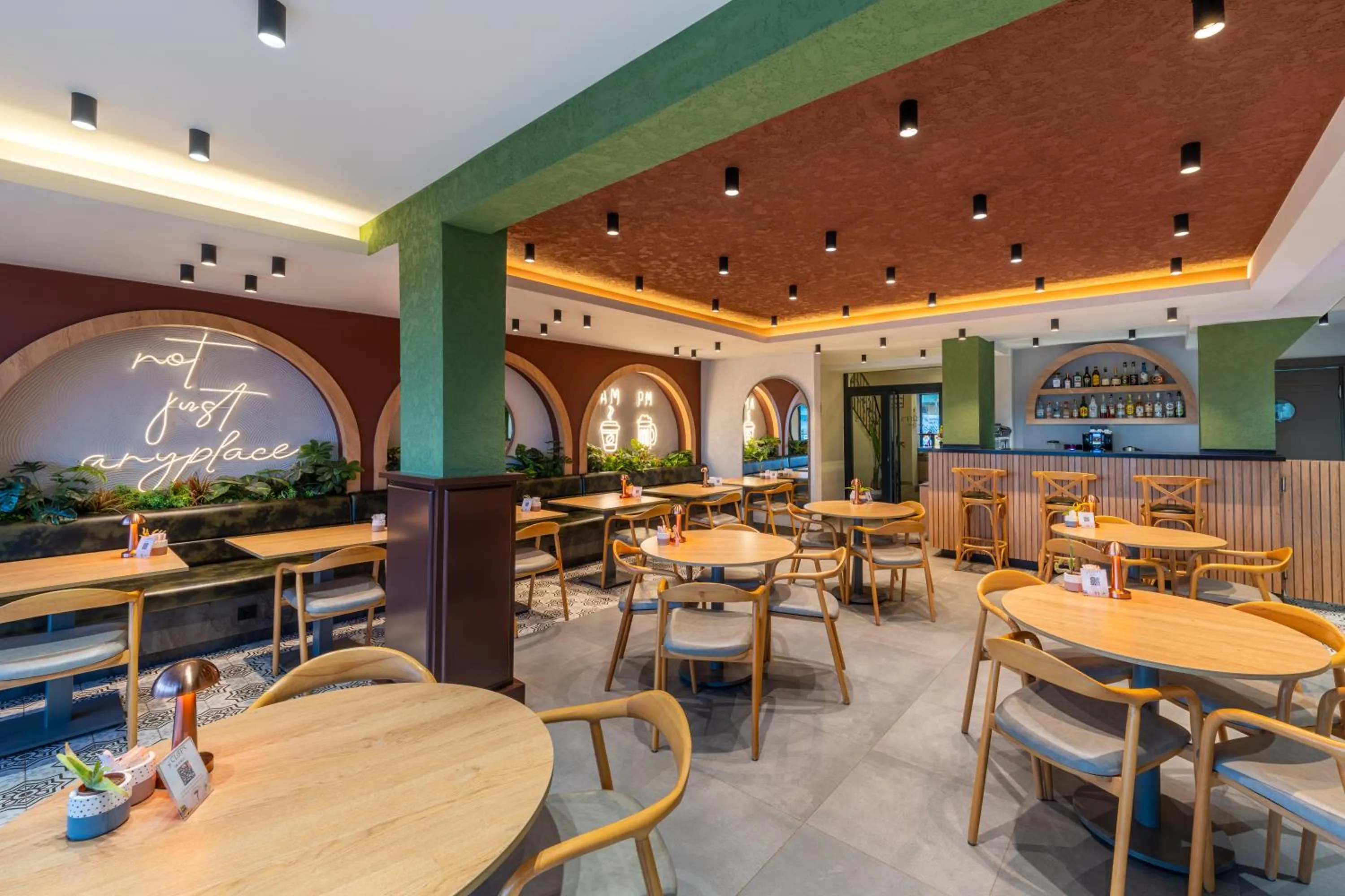 Restaurant/places to eat in Echinus Lara Hotel