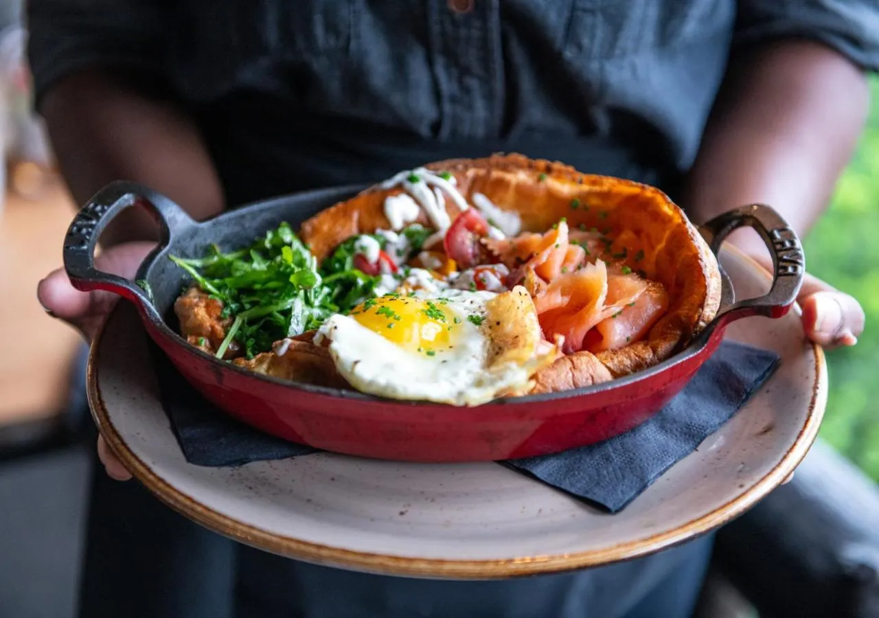 Restaurant/places to eat in Lodge at Schroon Lake