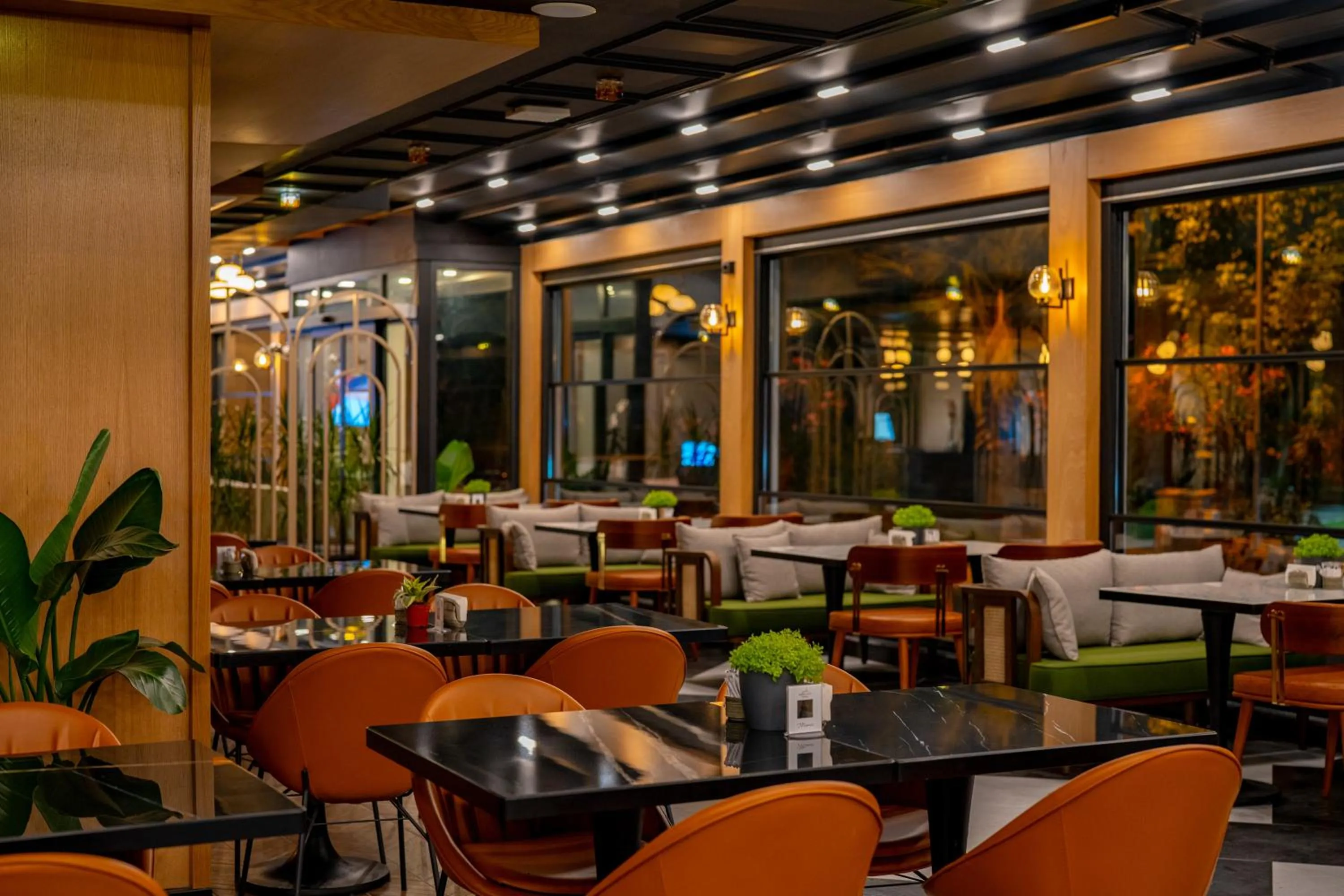 Restaurant/places to eat in Perast City Hotel