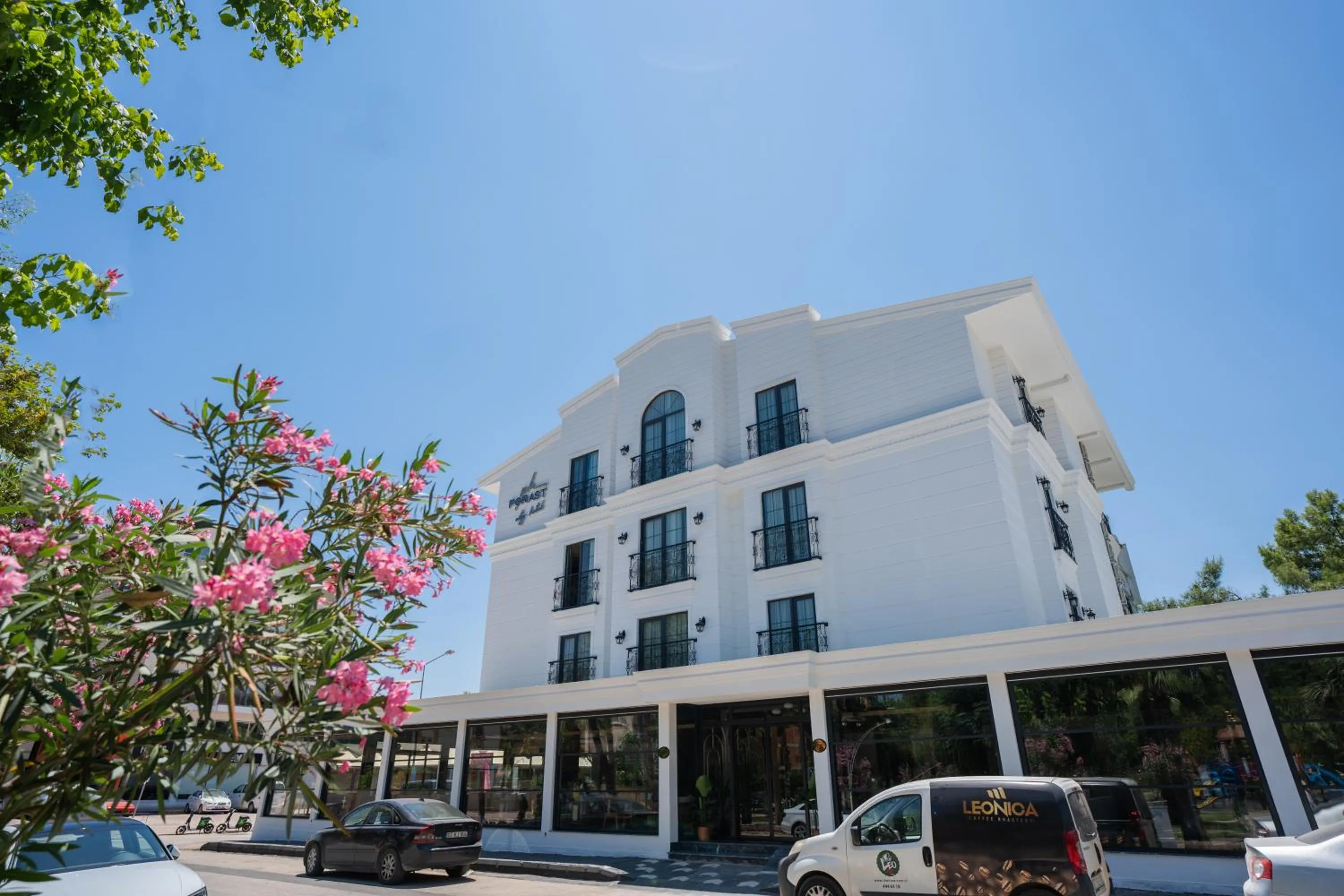 TV and multimedia in Perast City Hotel