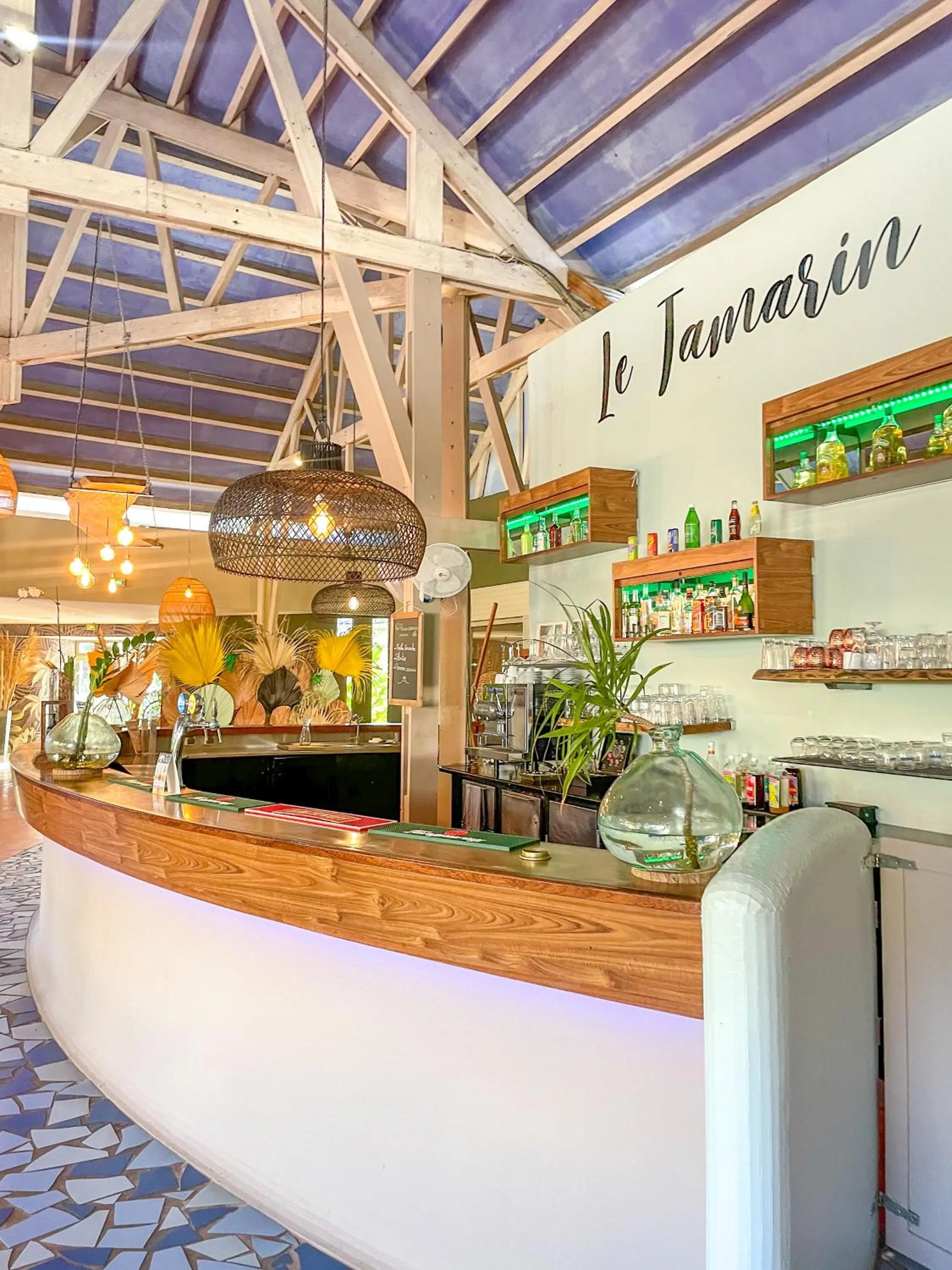 Lounge or bar in Relais de l’Hermitage Saint-Gilles
