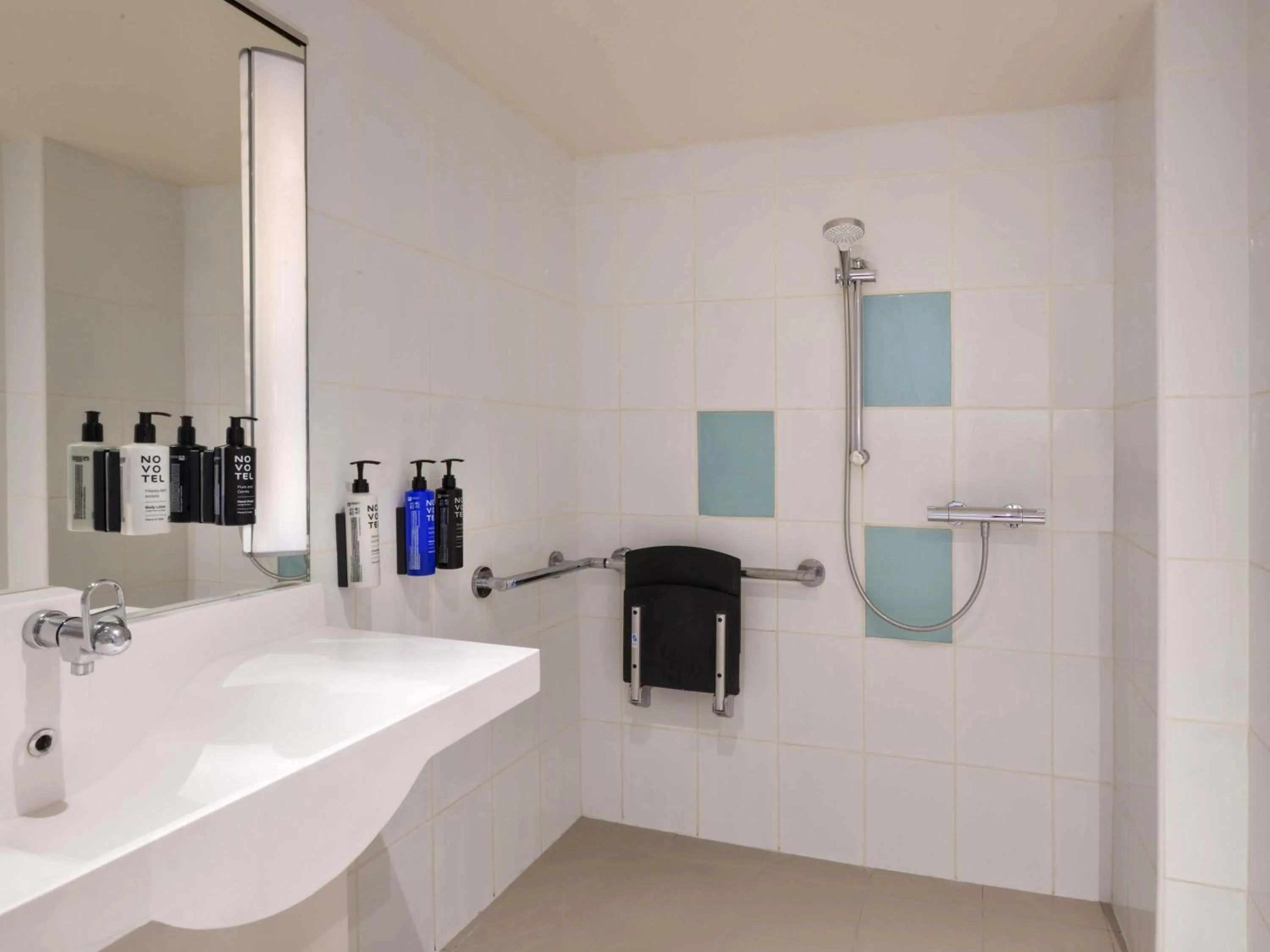 Bedroom in Novotel Dakar