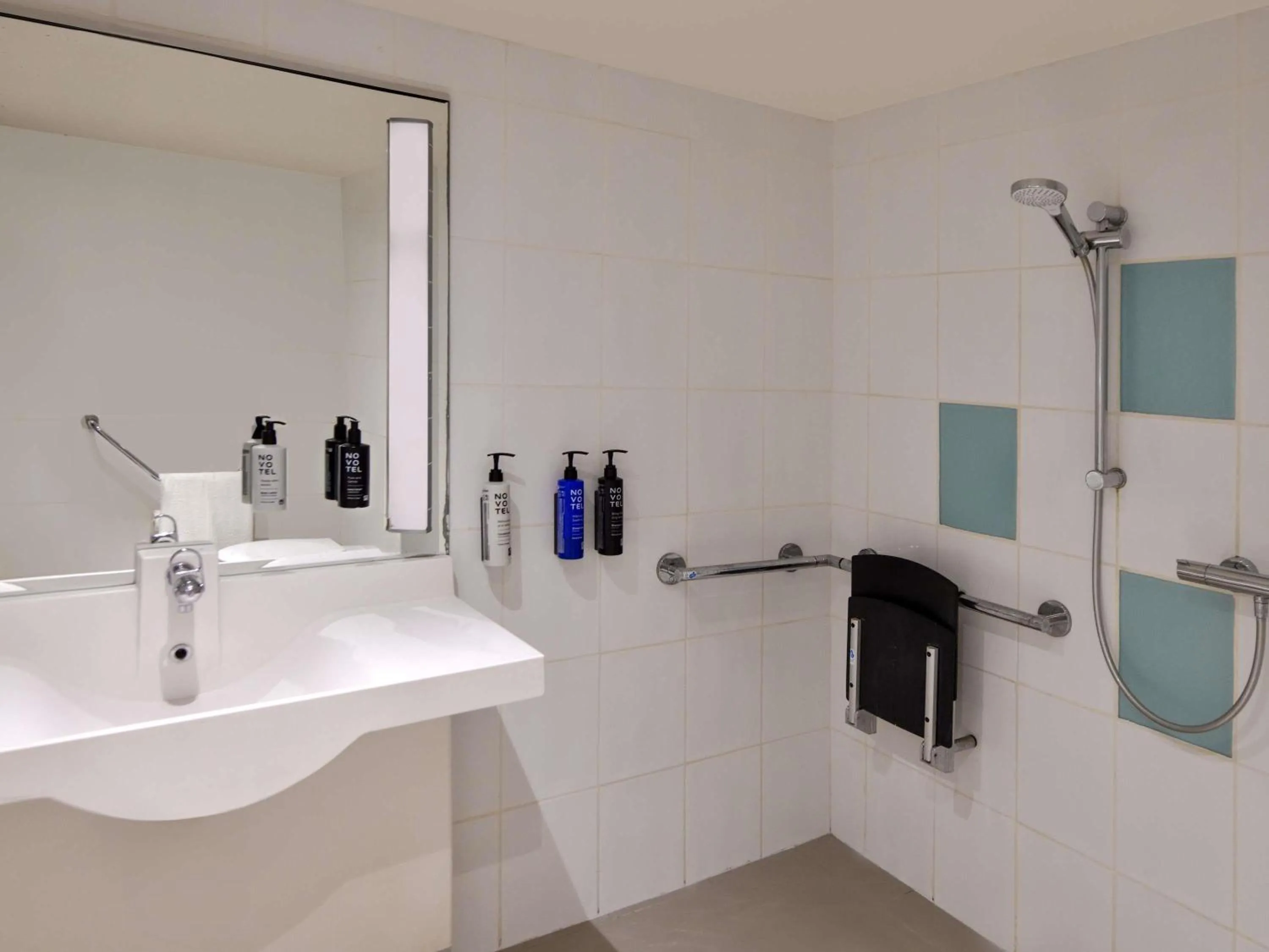 Bedroom in Novotel Dakar