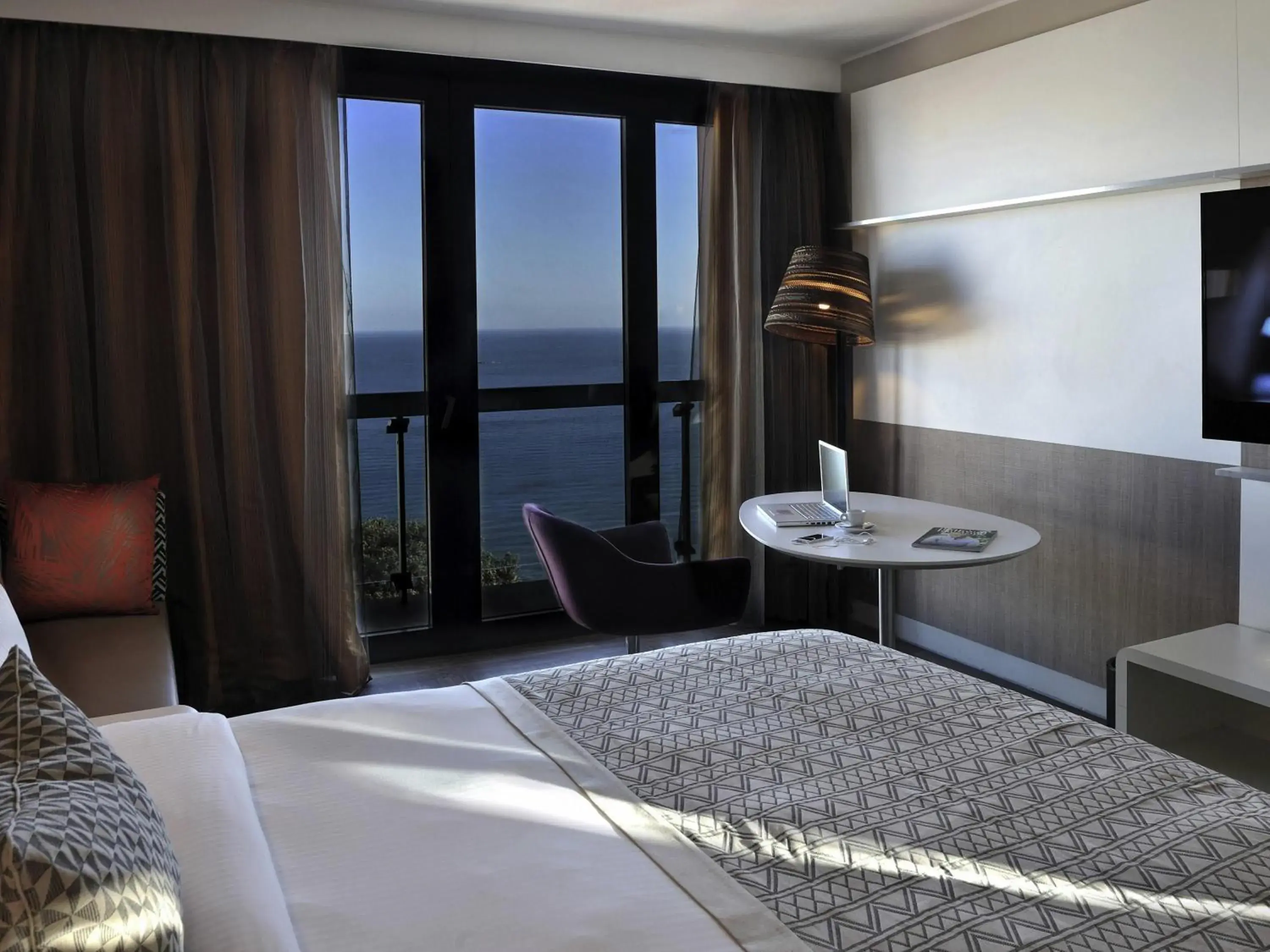 Superior King Room with Sea View in Pullman Dakar Teranga Superior King Room with Sea View in Pullman Dakar Teranga