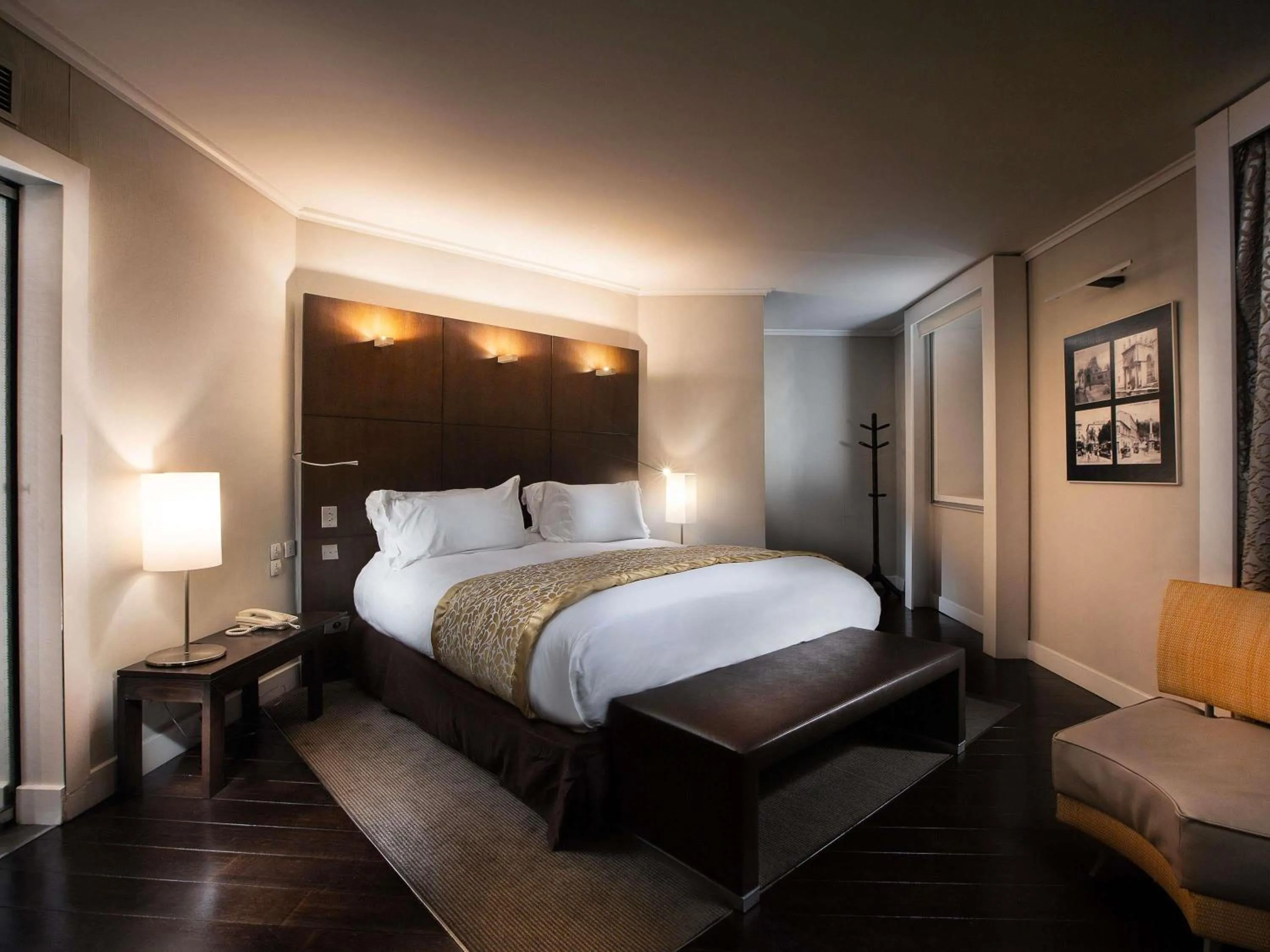 Bedroom, Bed in Sofitel Algiers Hamma Garden