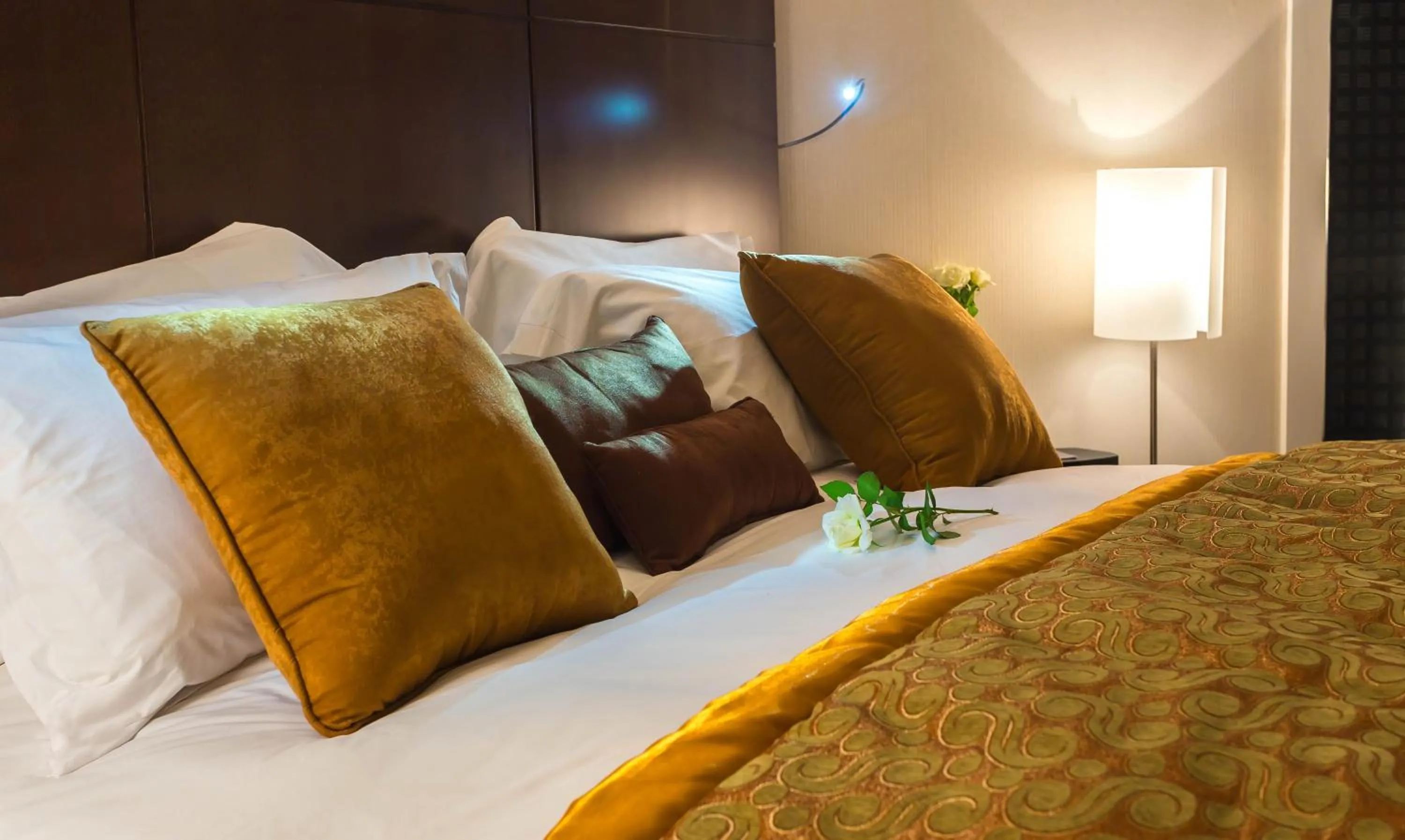 Bed in Sofitel Algiers Hamma Garden