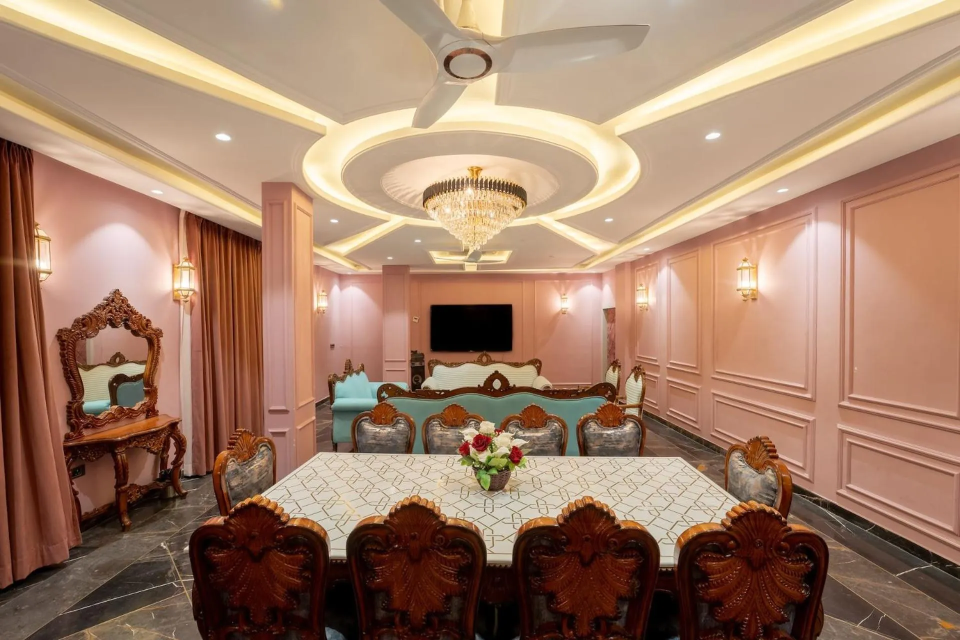 Living room in Tripli Hotels White Manor