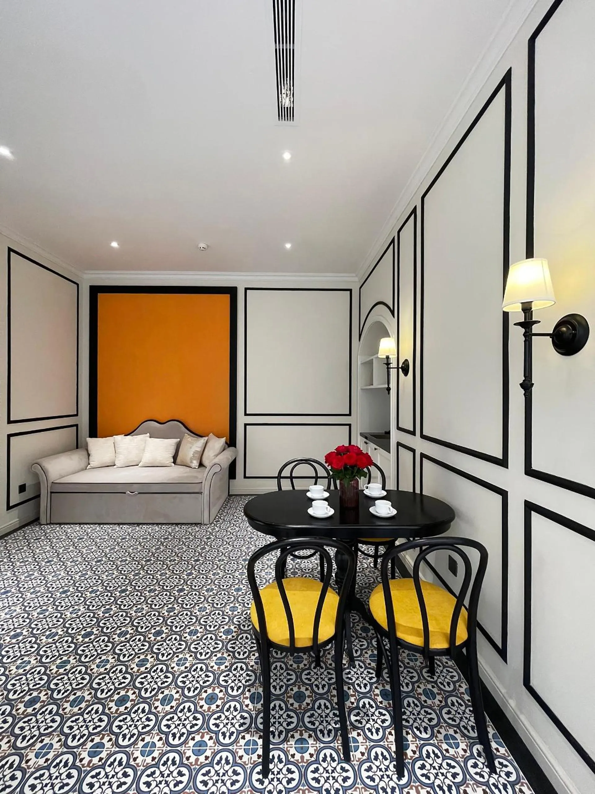 Bed in Le Bonheur Hotel