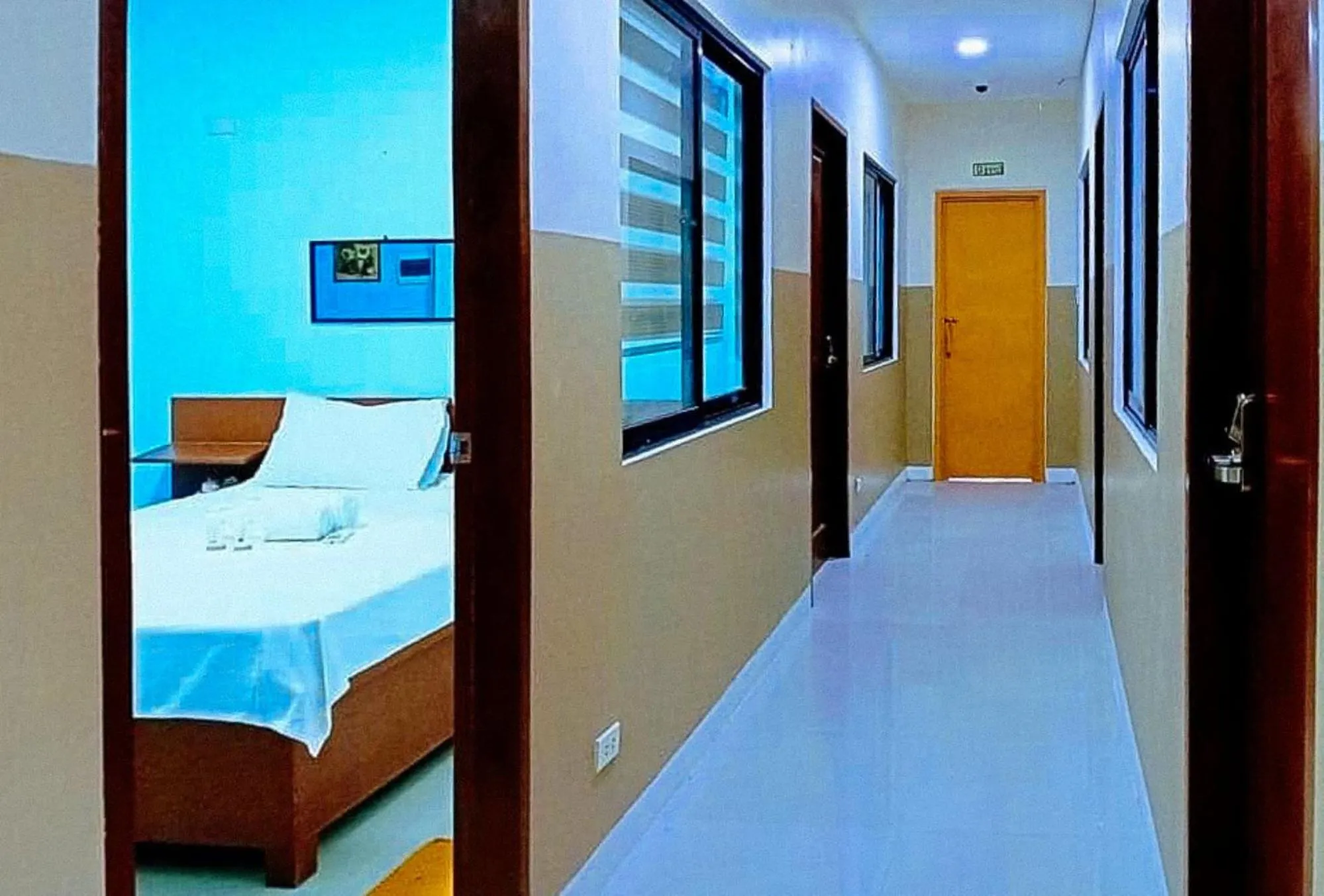 Photo of the whole room, Bed in Jeanine's Travellers Inn by RedDoorz