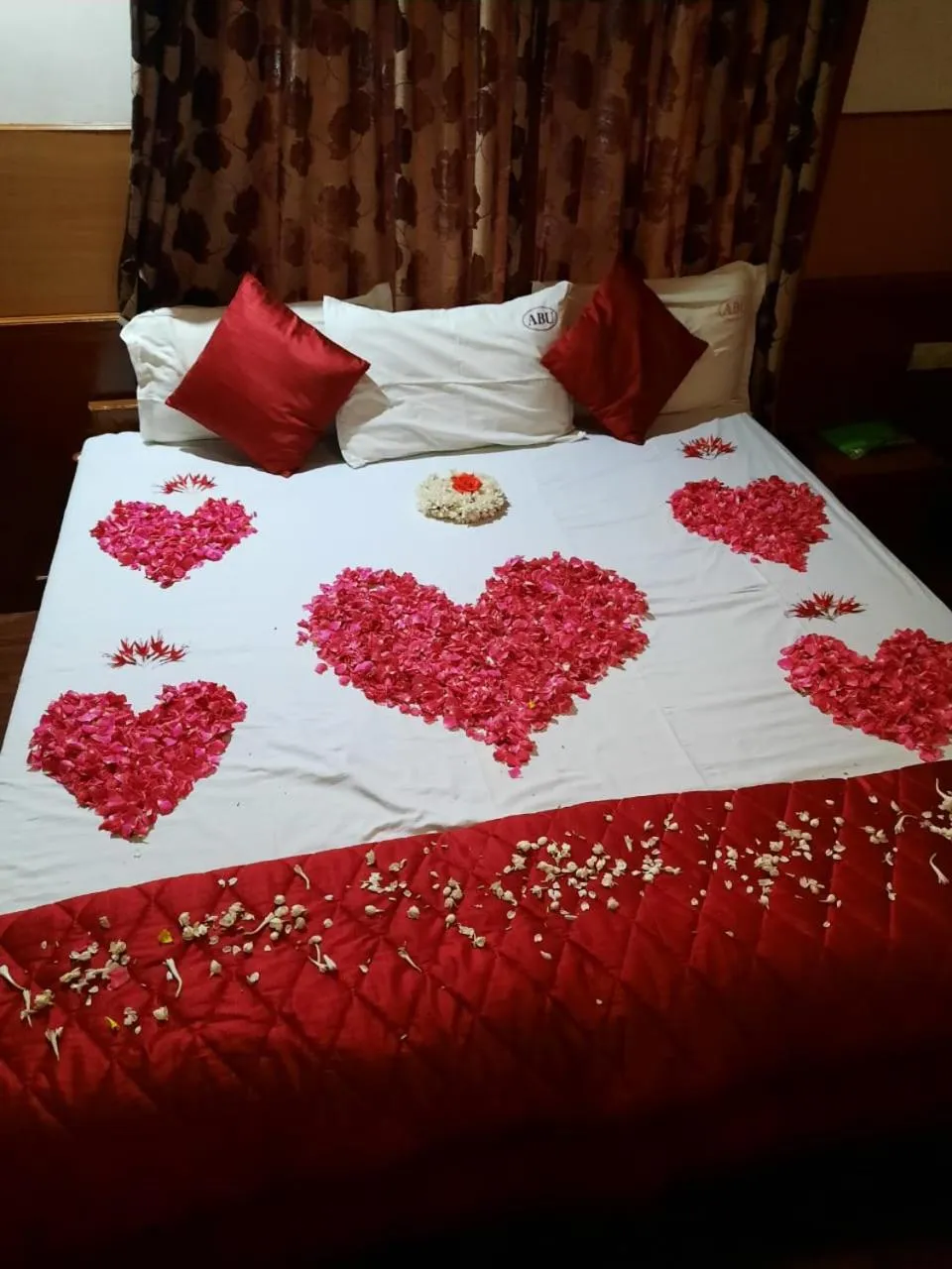 Bed in Abu Residency