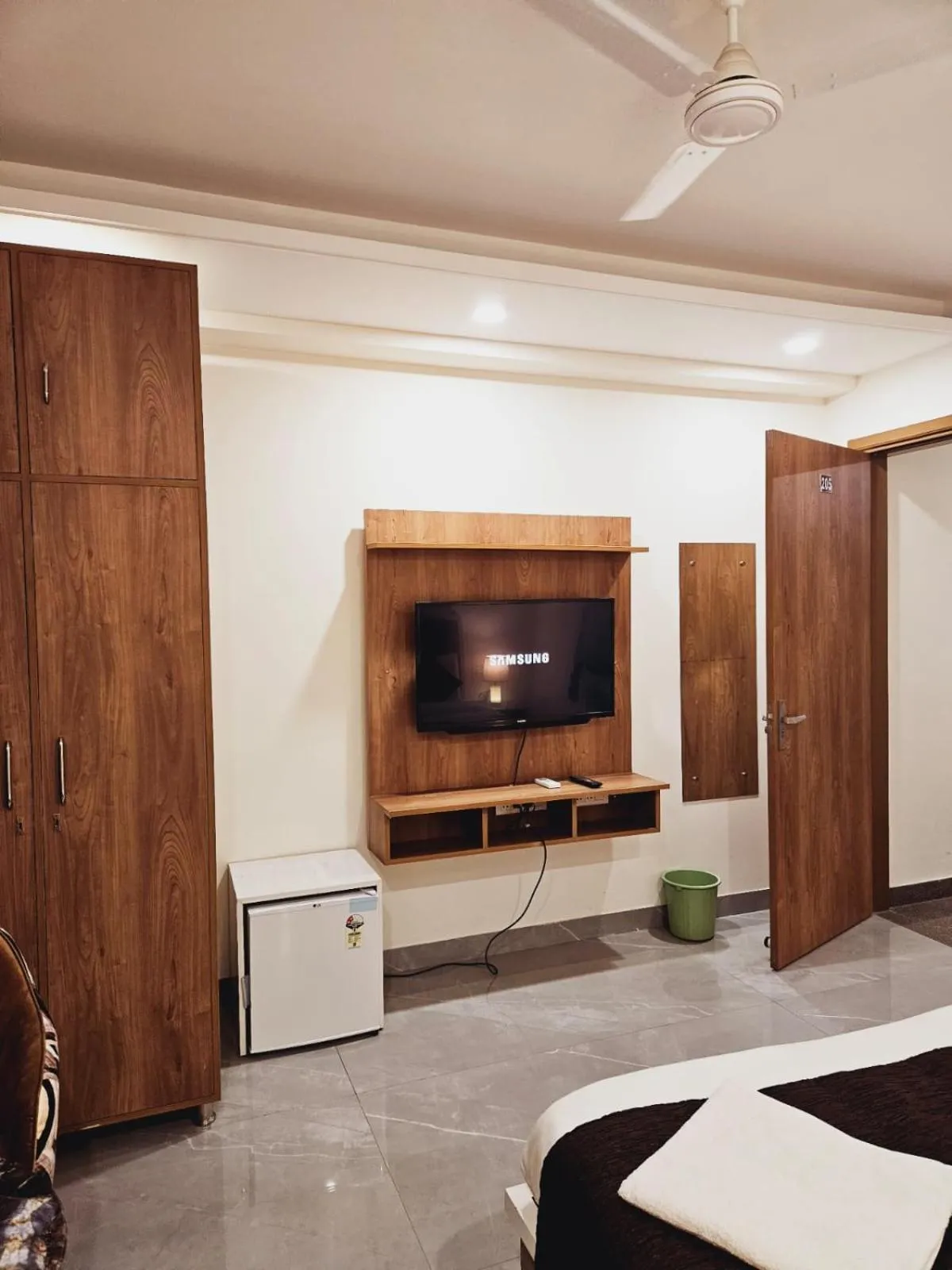 Bedroom in Amahi Inn - Sector 48