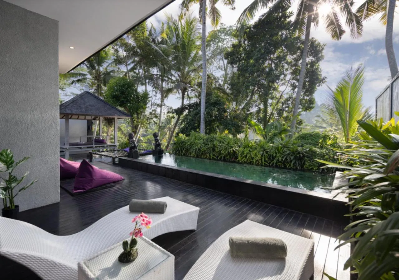 Garden in Capung Asri Eco Luxury Resort with Private Pool Villas