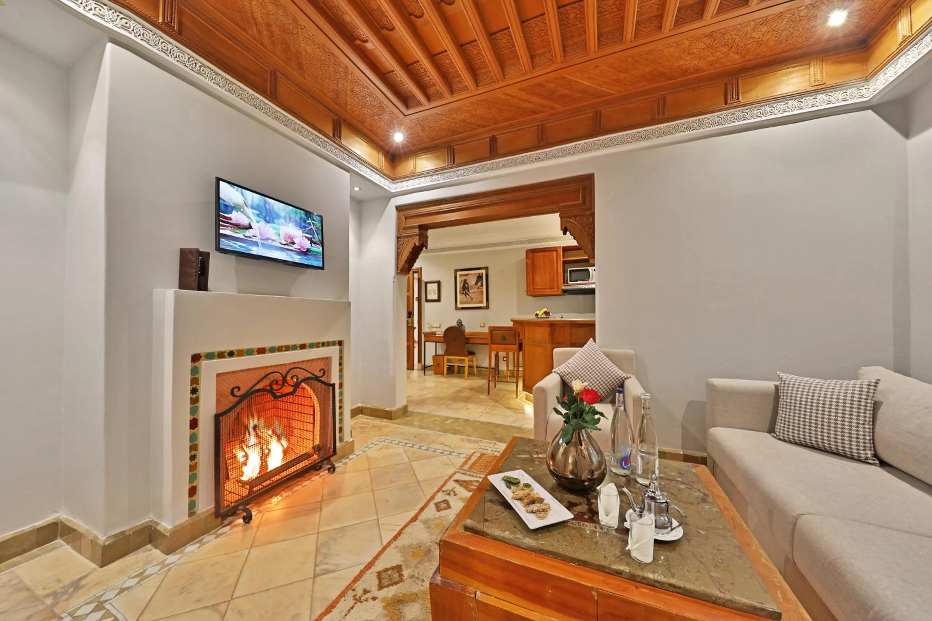 TV and multimedia in Pavillon du Golf - Palmeraie suites