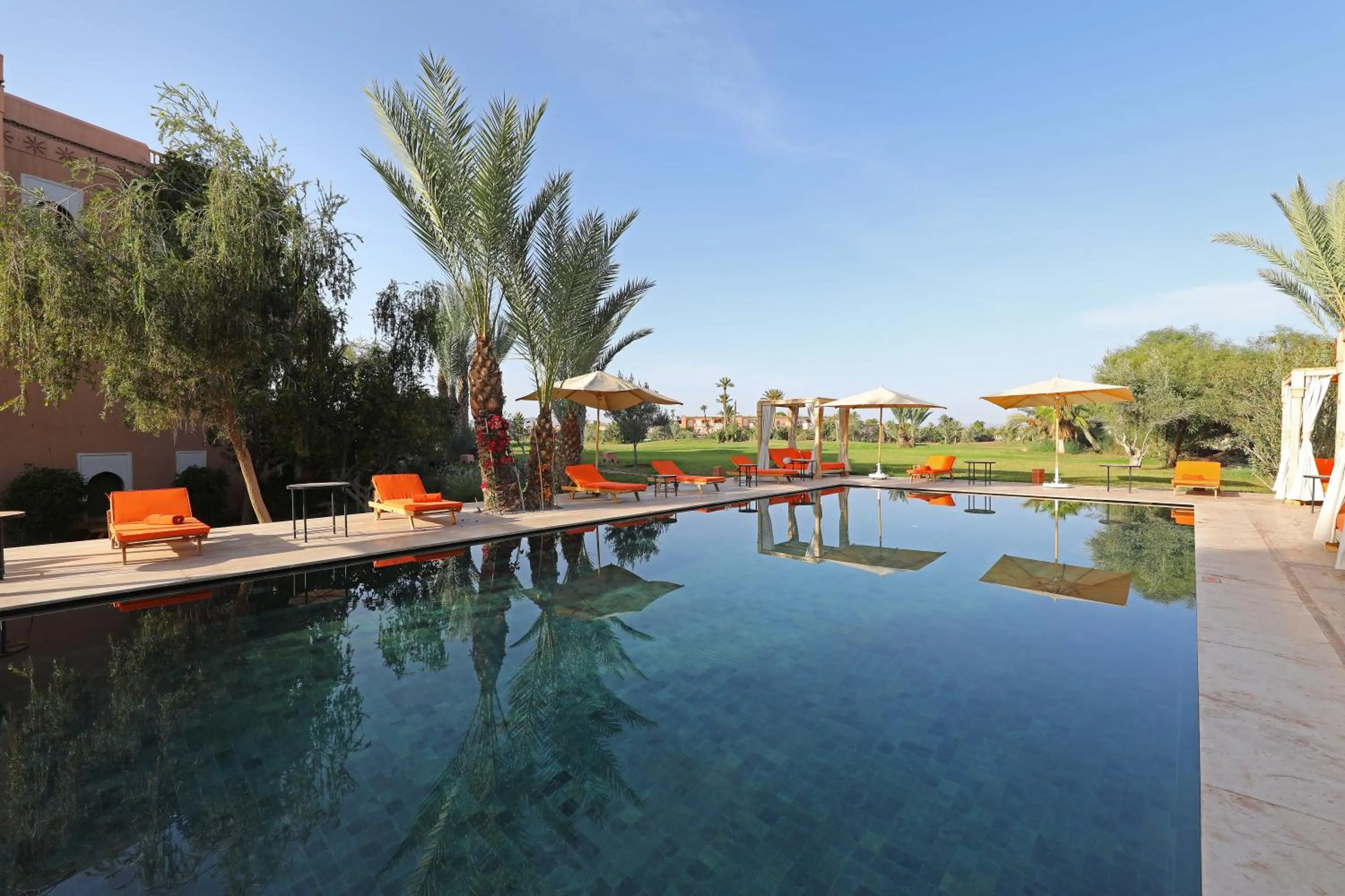 Swimming pool in Pavillon du Golf - Palmeraie suites