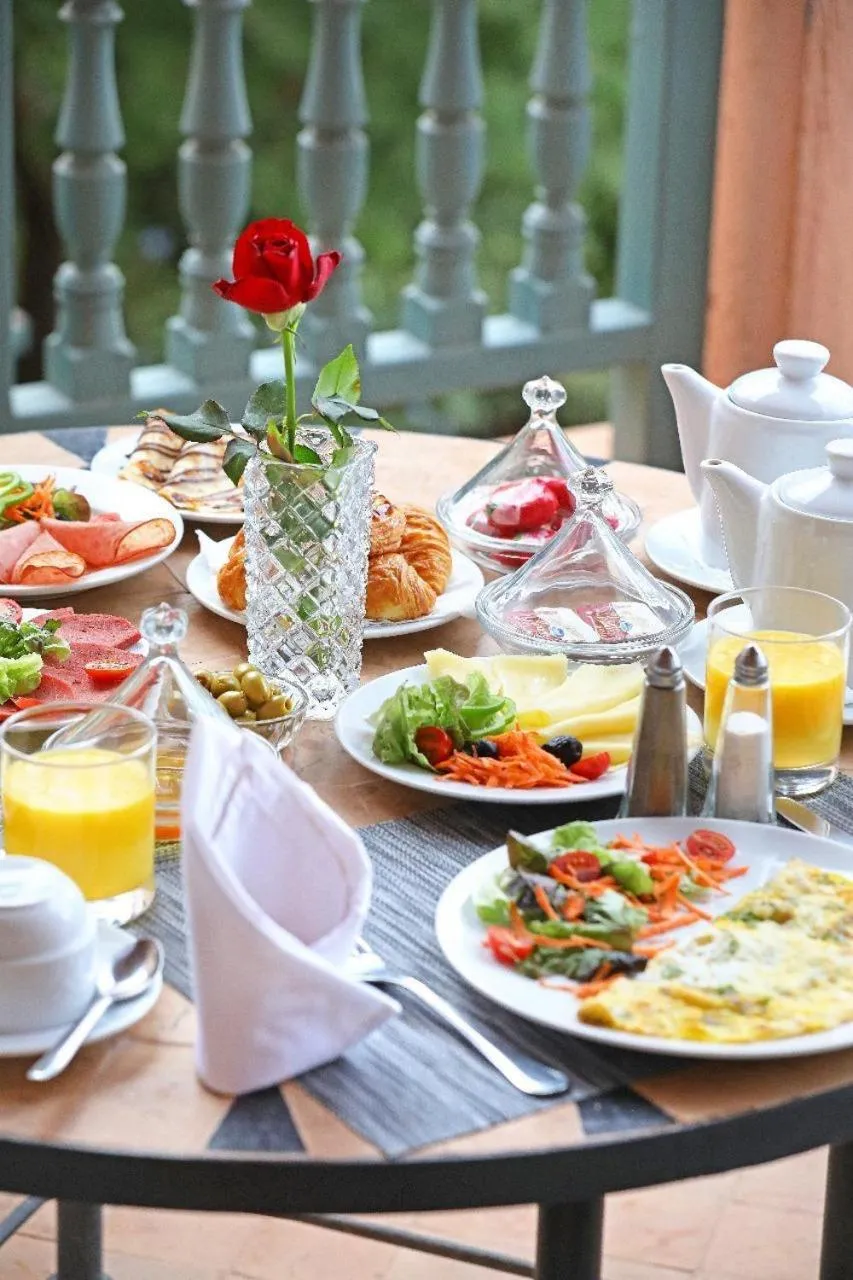 Food in Pavillon du Golf - Palmeraie suites