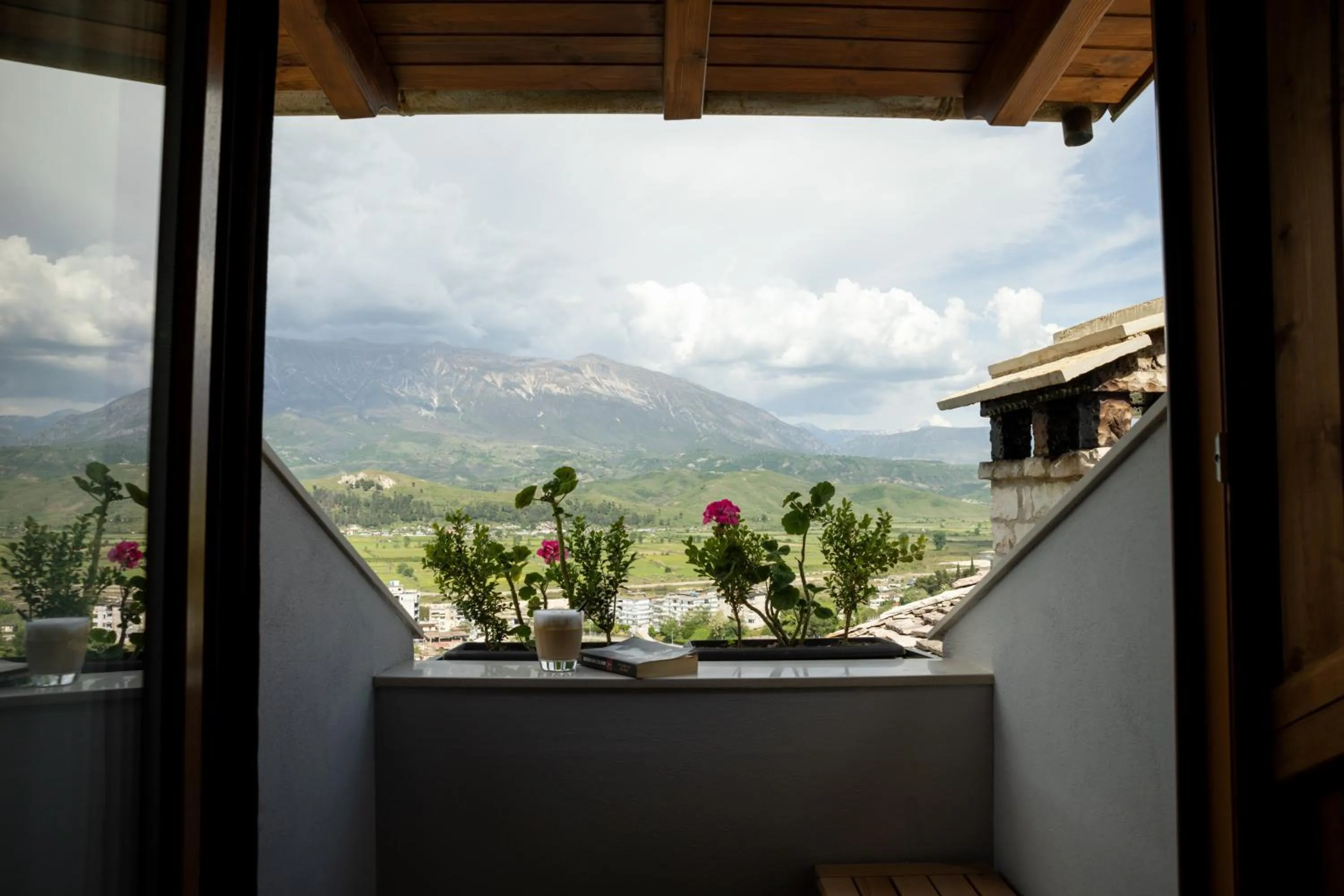 Balcony/Terrace in The Stone Sky Hotel