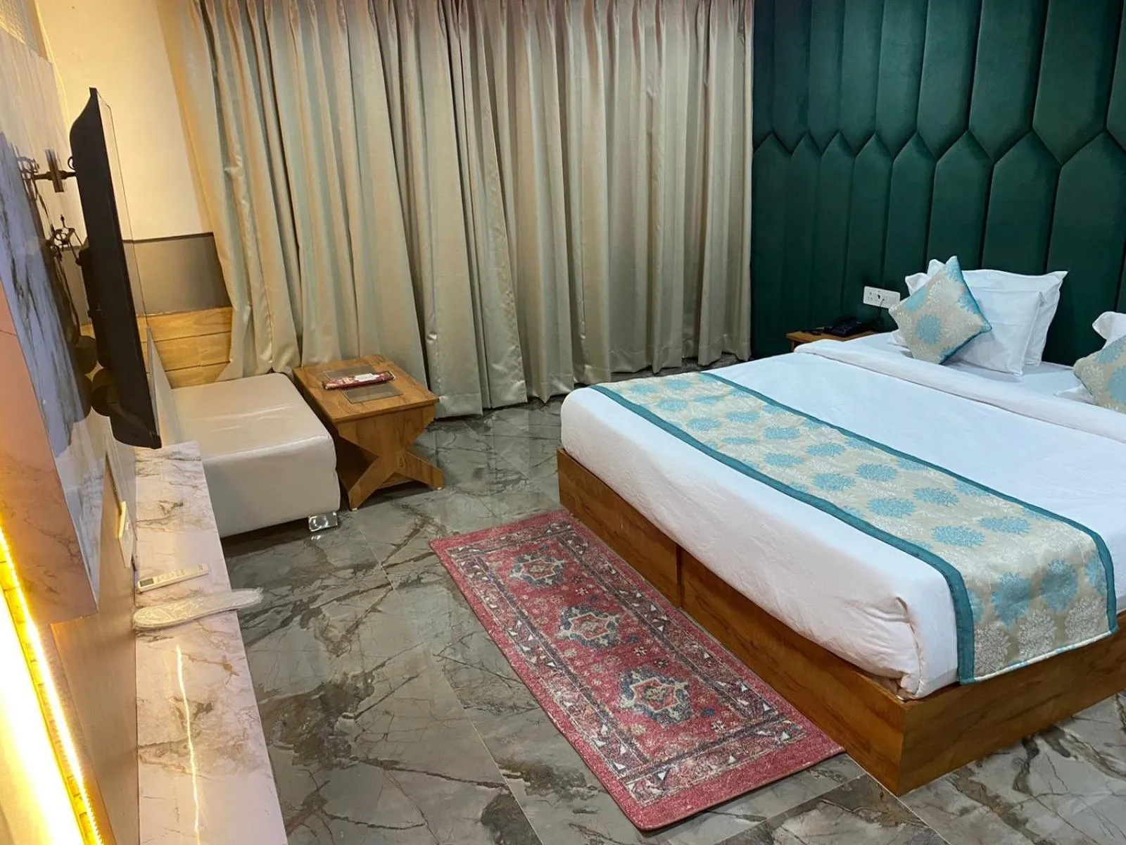 Bed in Rich Grand Hotel