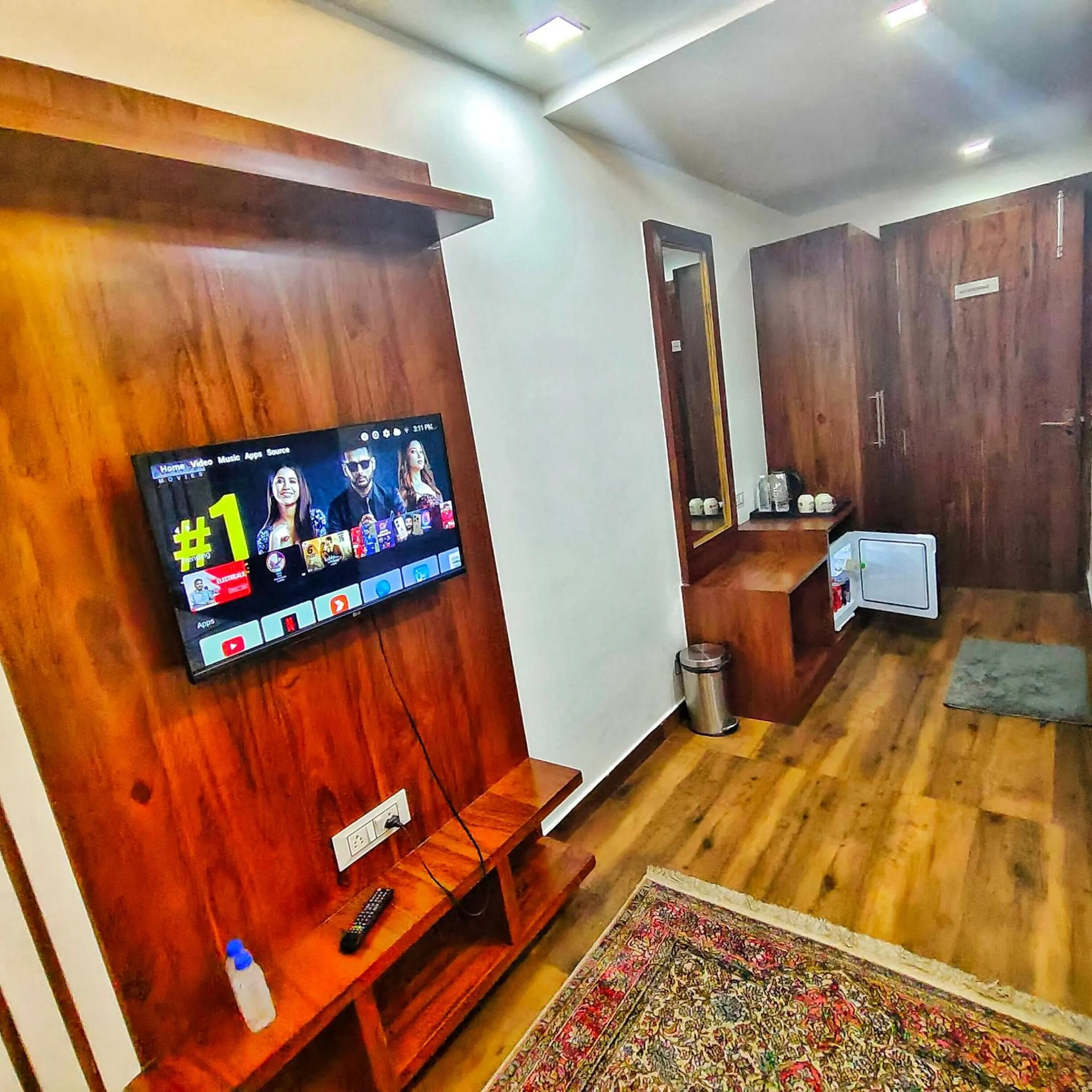 TV and multimedia in Rich Grand Hotel