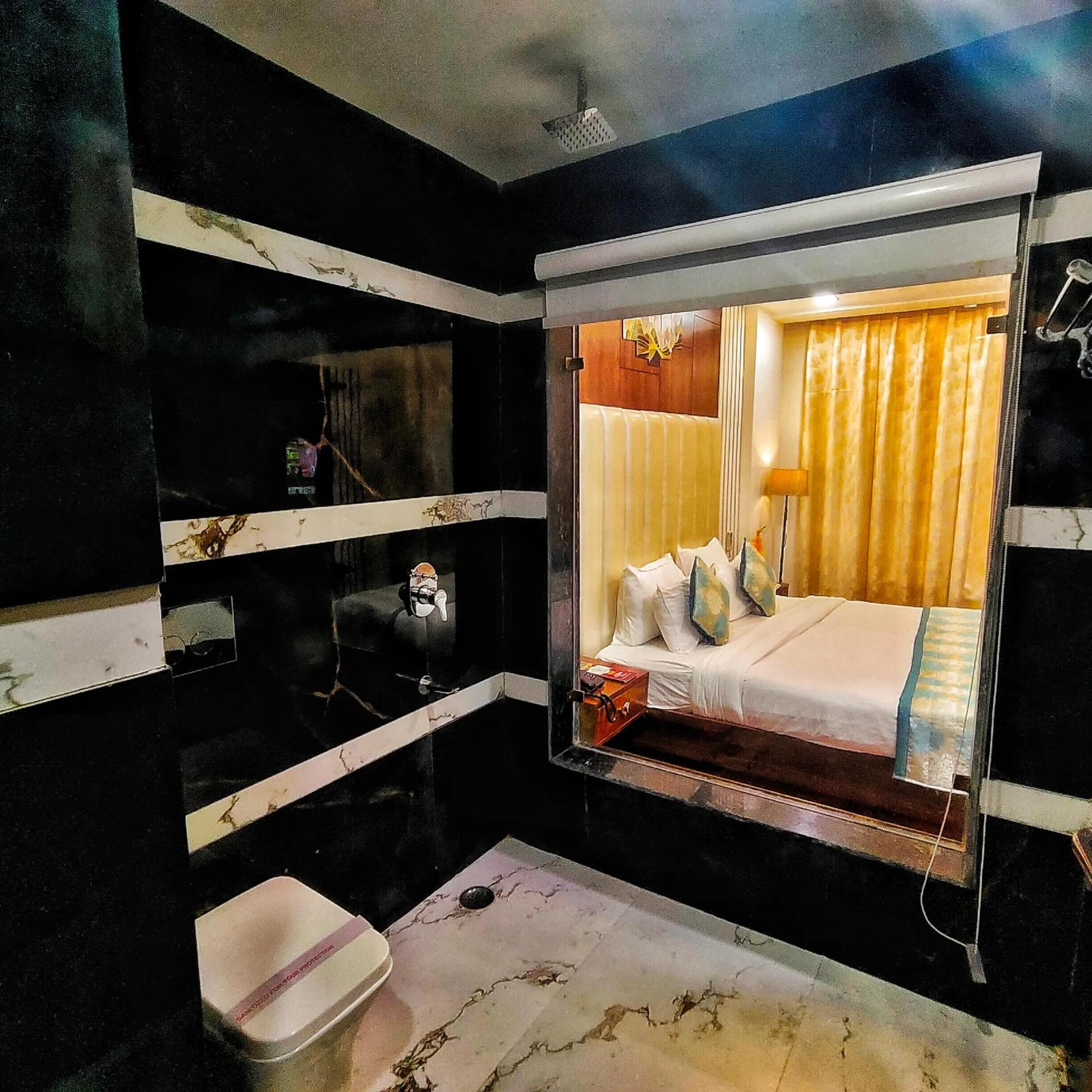 Bathroom, Bed in Rich Grand Hotel