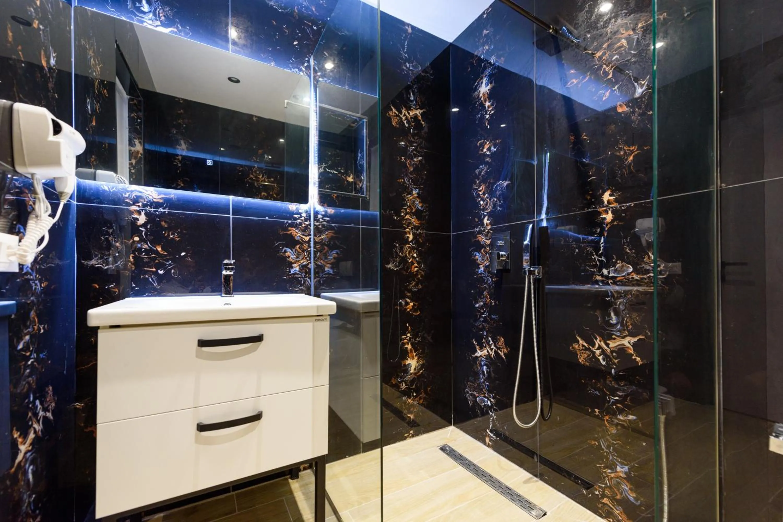 Shower in Sea & Sand Hotel