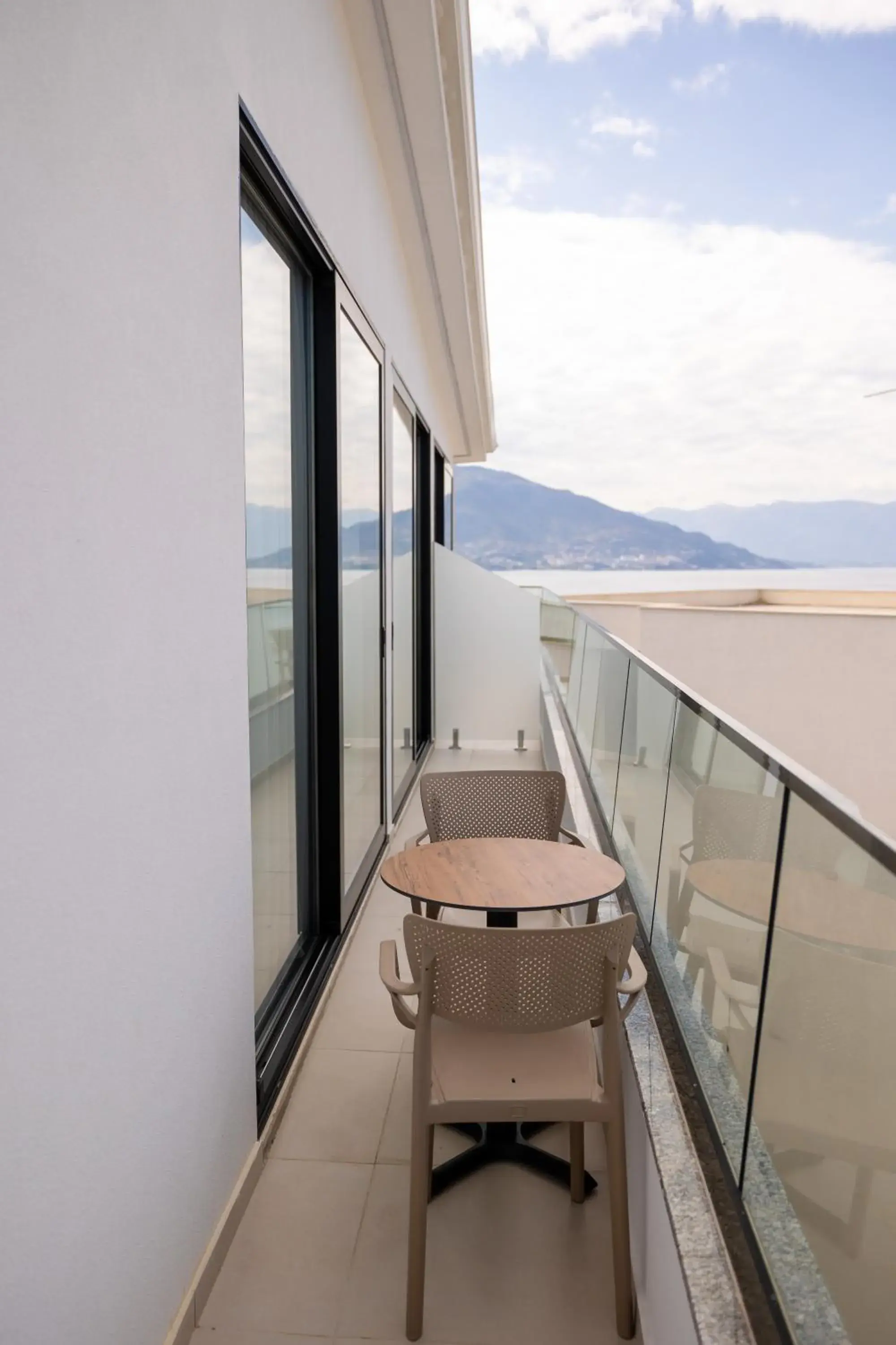 Comfort Triple Room with Shower in Sea & Sand Hotel Comfort Triple Room with Shower in Sea & Sand Hotel