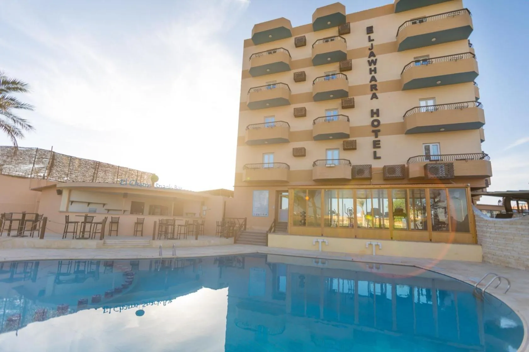 Property building in Jawhara Inn Hotel - فندق الجوهرة سفاجا