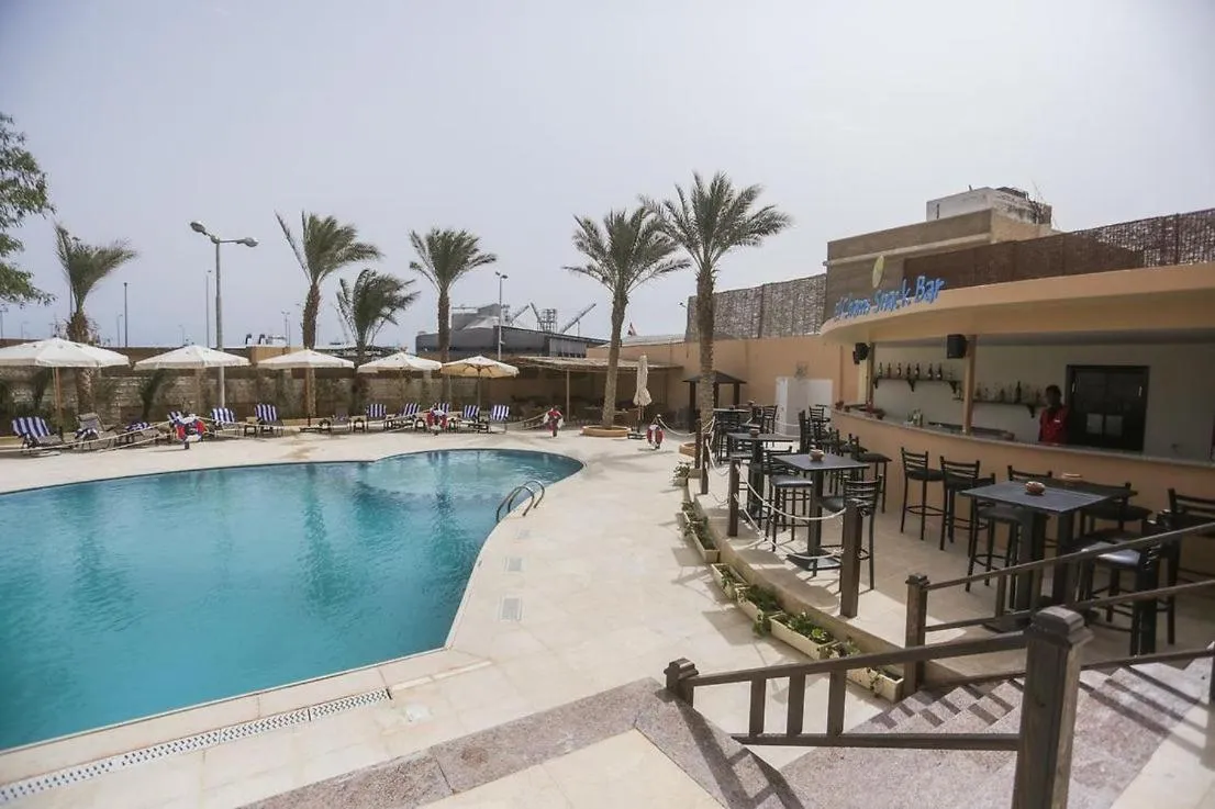 Swimming pool in Jawhara Inn Hotel - فندق الجوهرة سفاجا