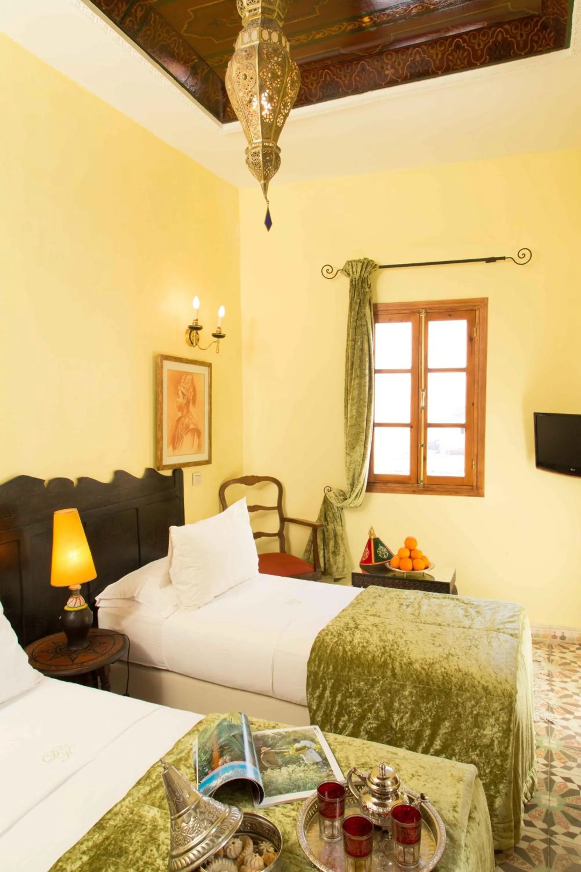 Bedroom, Bed in Dar El Kébira